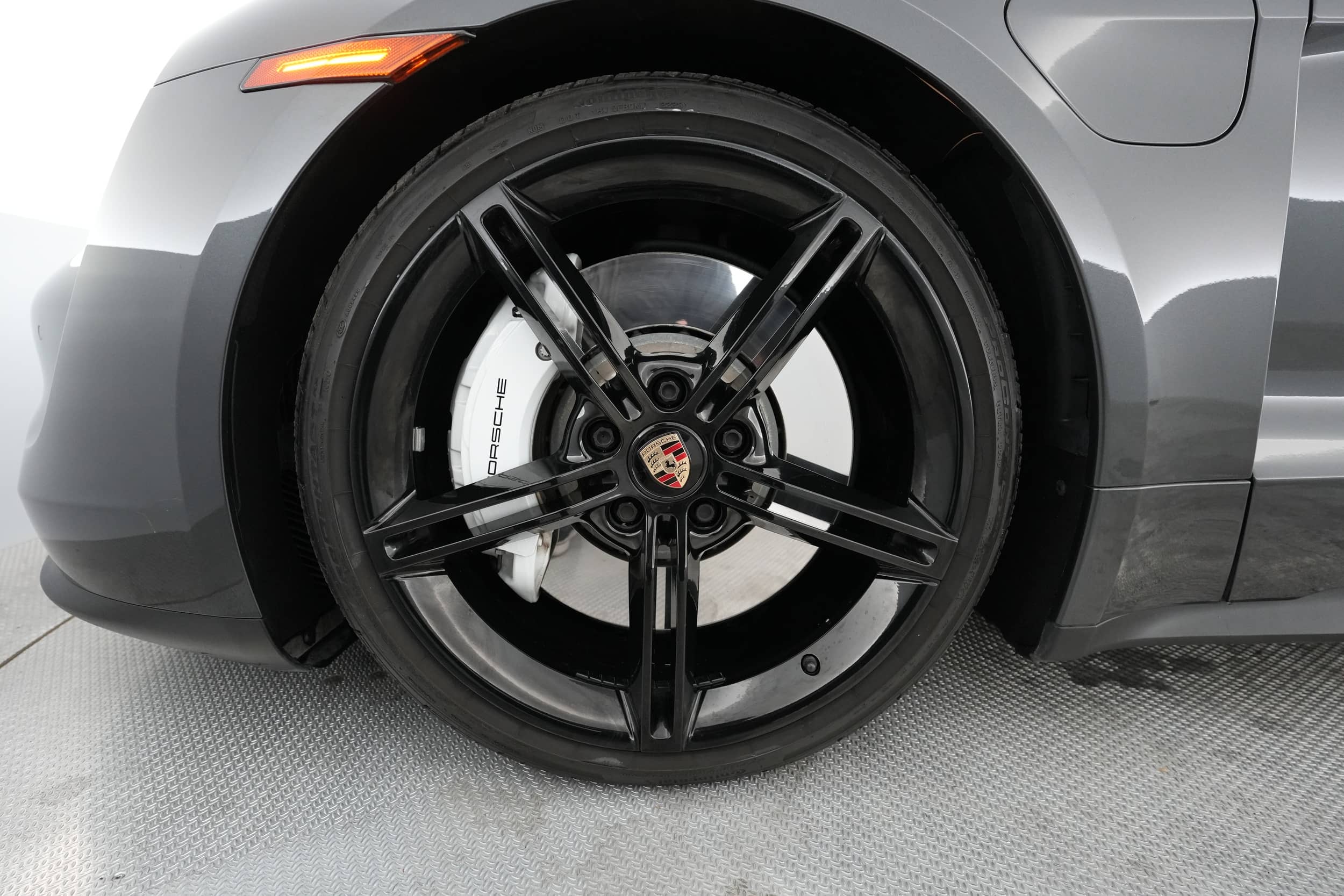 EverCars Co. vehicle image 7 for Porsche Taycan -  4S on EverCars Co.