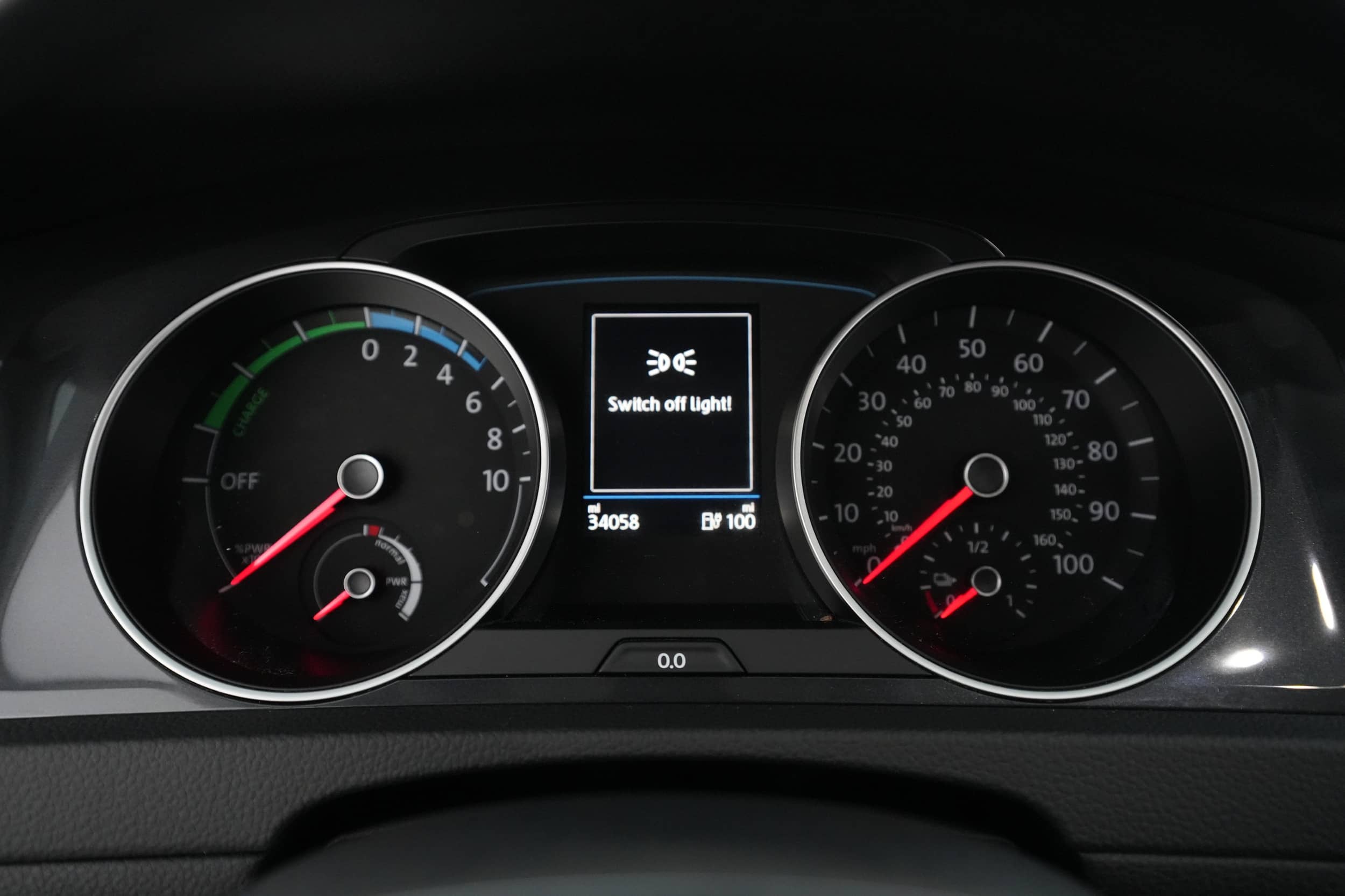 EverCars Co. vehicle image 4 for Volkswagen e-Golf -  SE on EverCars Co.
