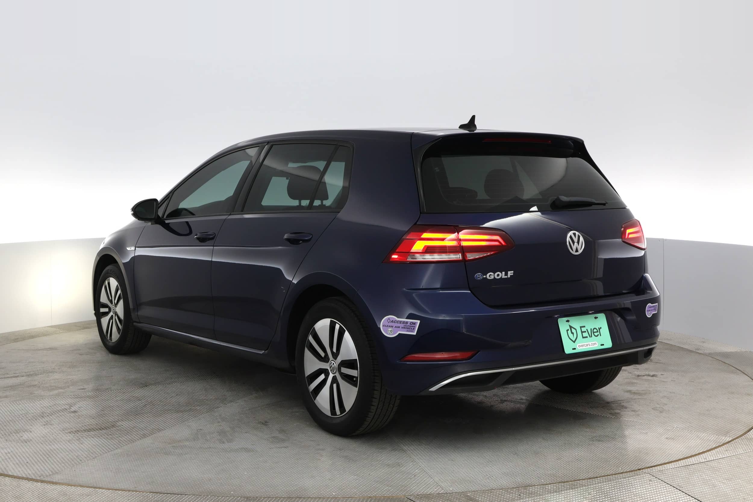 EverCars Co. vehicle image 9 for Volkswagen e-Golf -  SE on EverCars Co.
