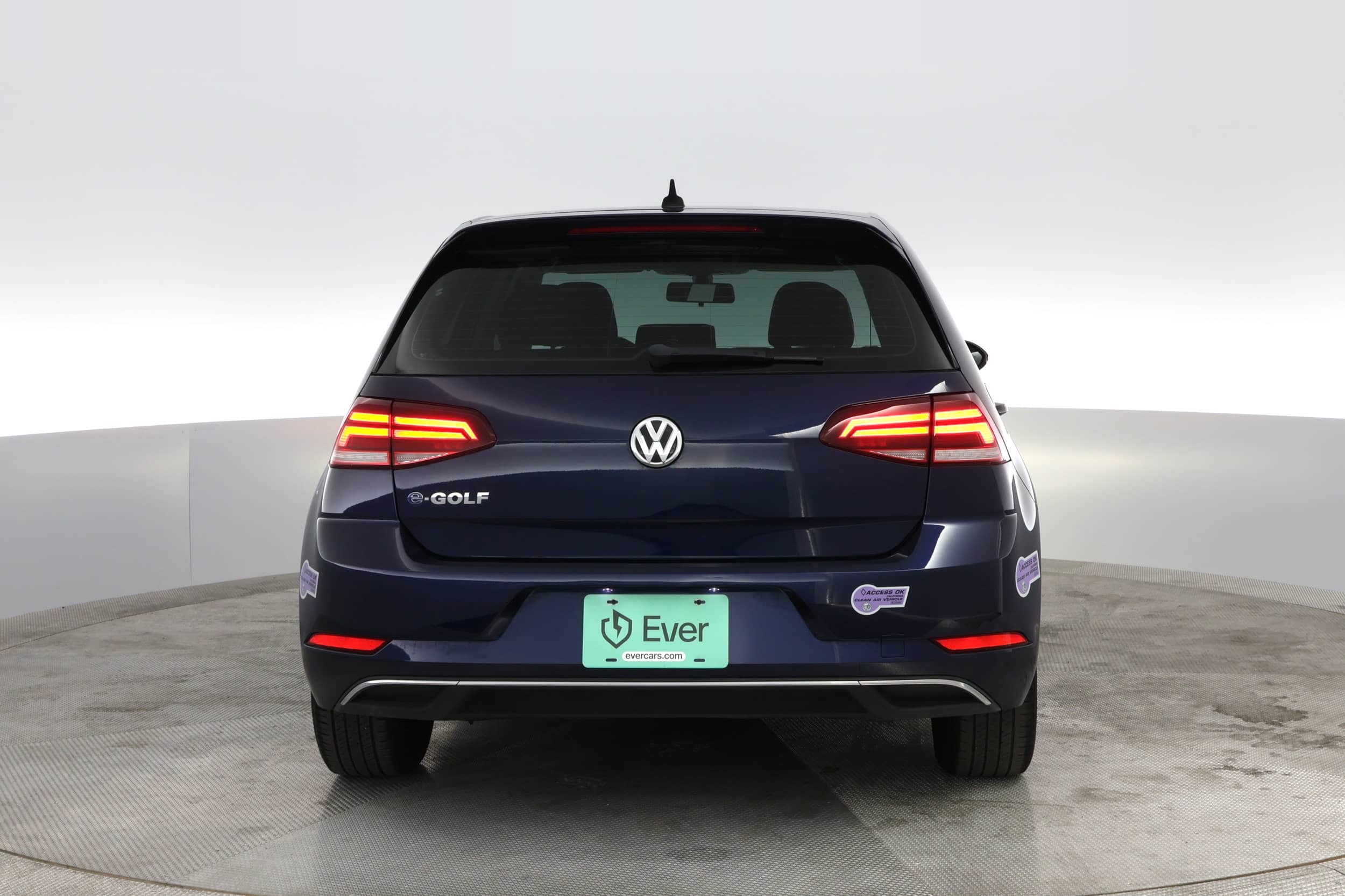 EverCars Co. vehicle image 8 for Volkswagen e-Golf -  SE on EverCars Co.