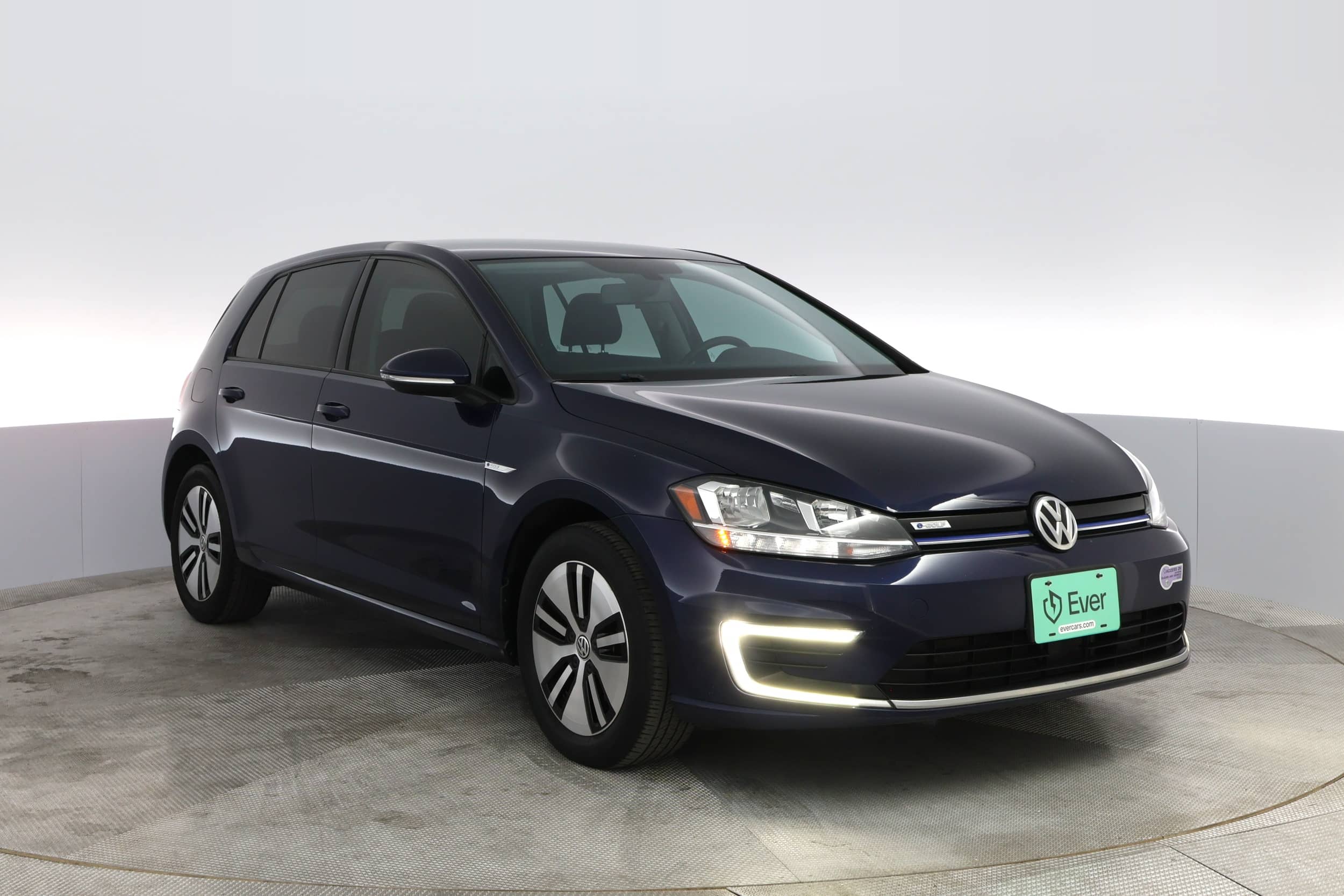 EverCars Co. vehicle image 6 for Volkswagen e-Golf -  SE on EverCars Co.