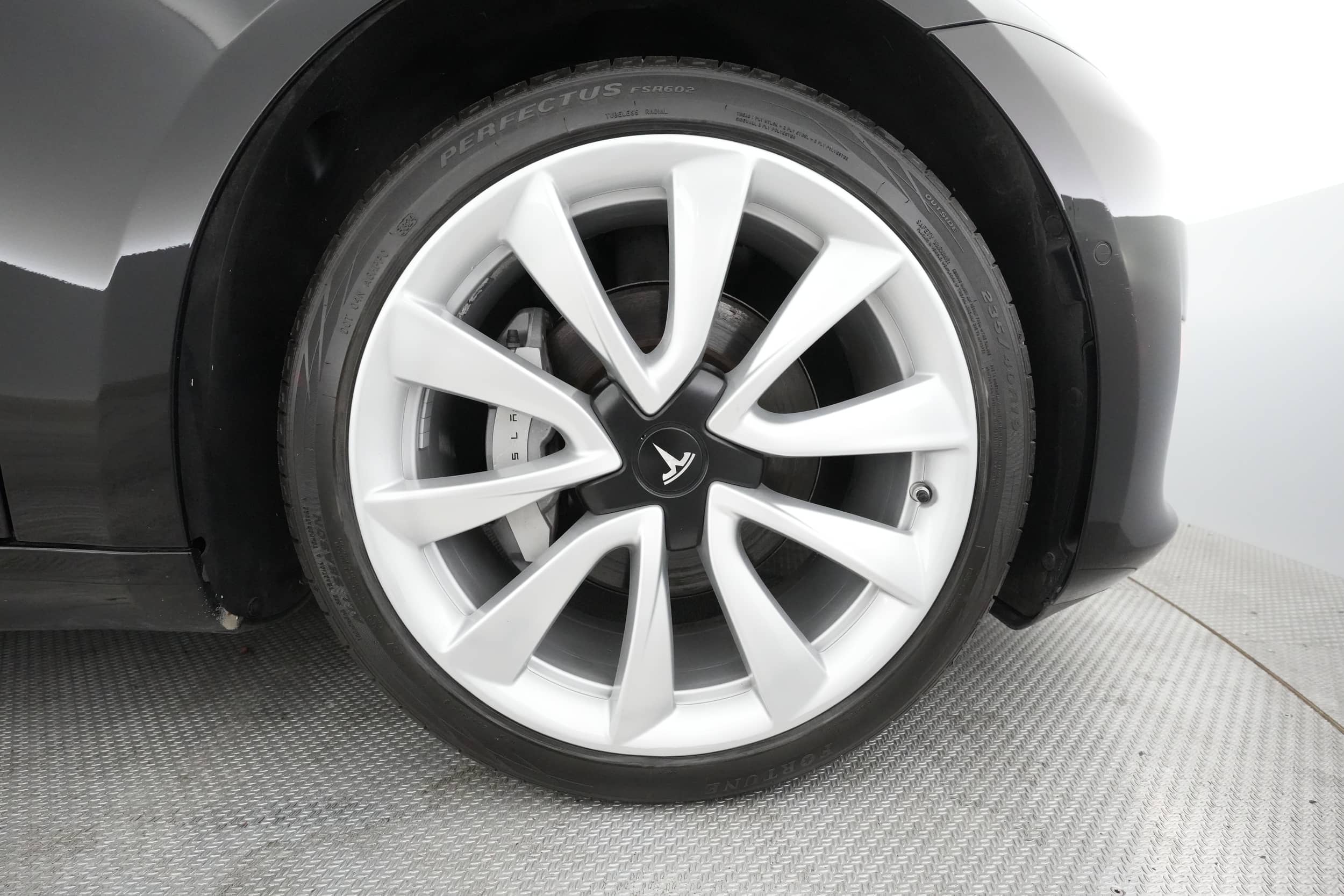 EverCars Co. vehicle image 13 for Tesla Model 3 -  Standard on EverCars Co.