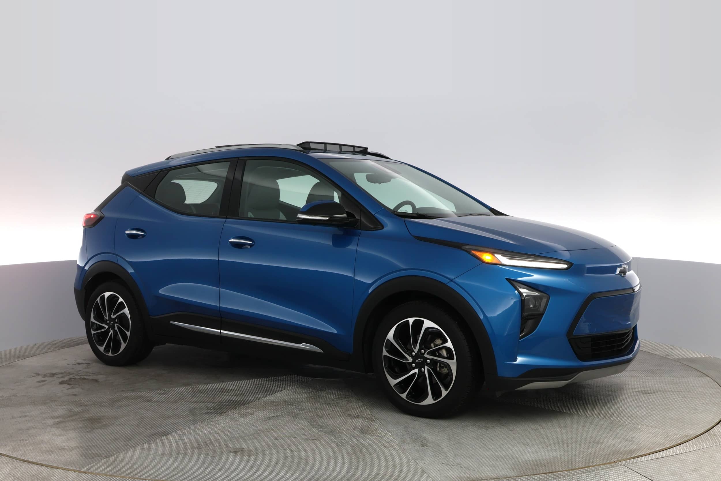 EverCars Co. vehicle image 8 for Chevrolet Bolt EUV -  Premier on EverCars Co.