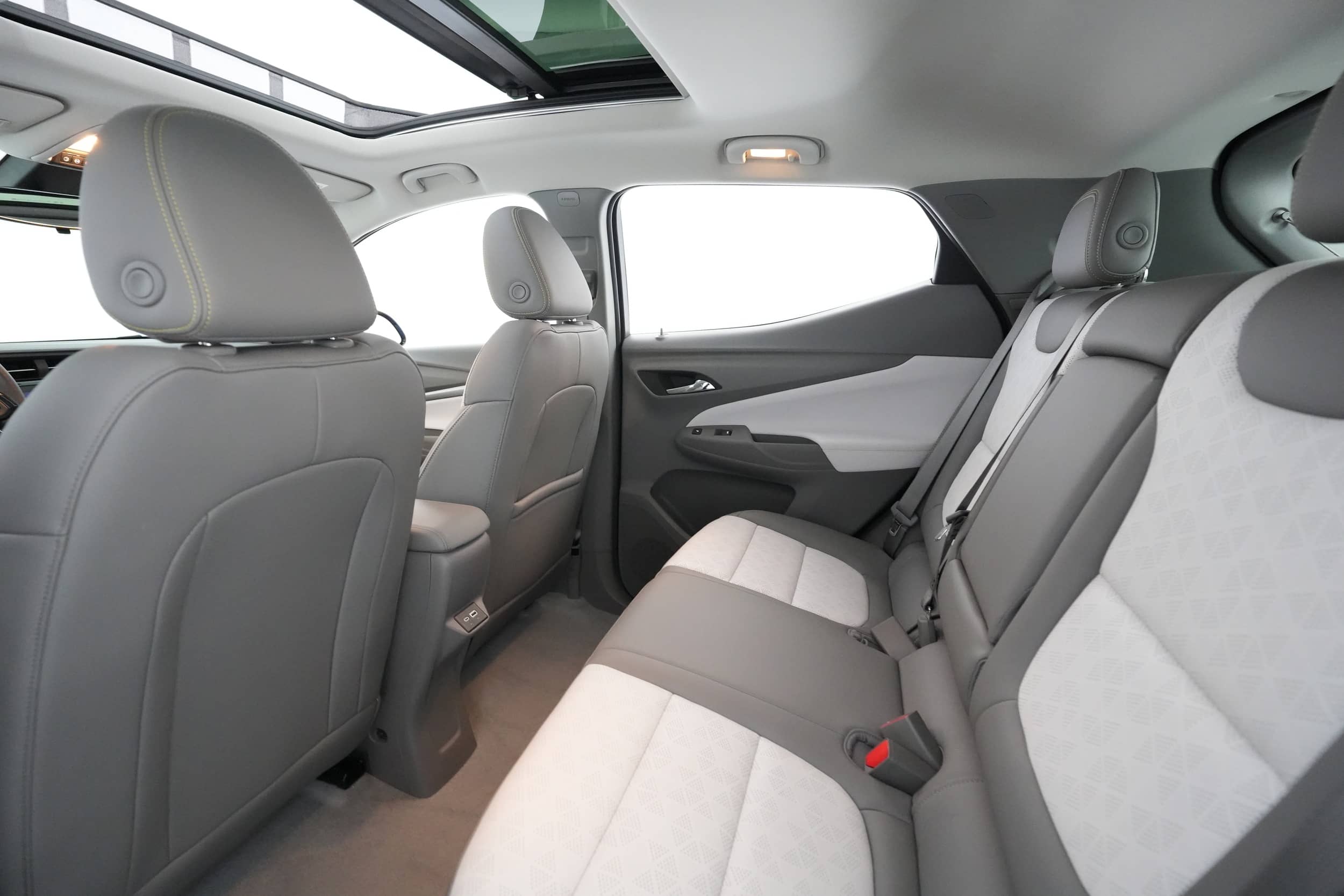 EverCars Co. vehicle image 17 for Chevrolet Bolt EUV -  Premier on EverCars Co.