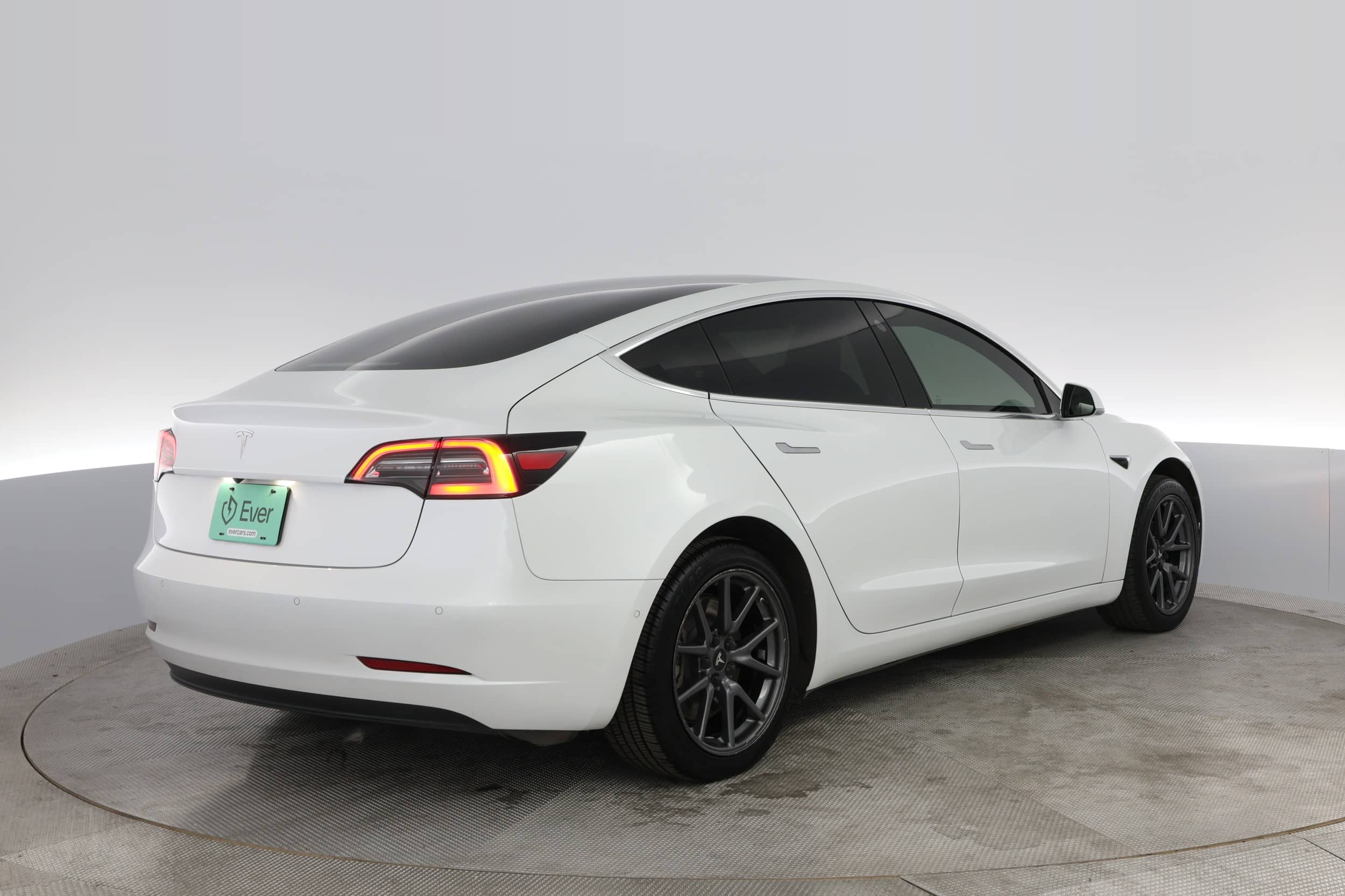 EverCars Co. vehicle image 8 for Tesla Model 3 -  Standard Range Plus on EverCars Co.