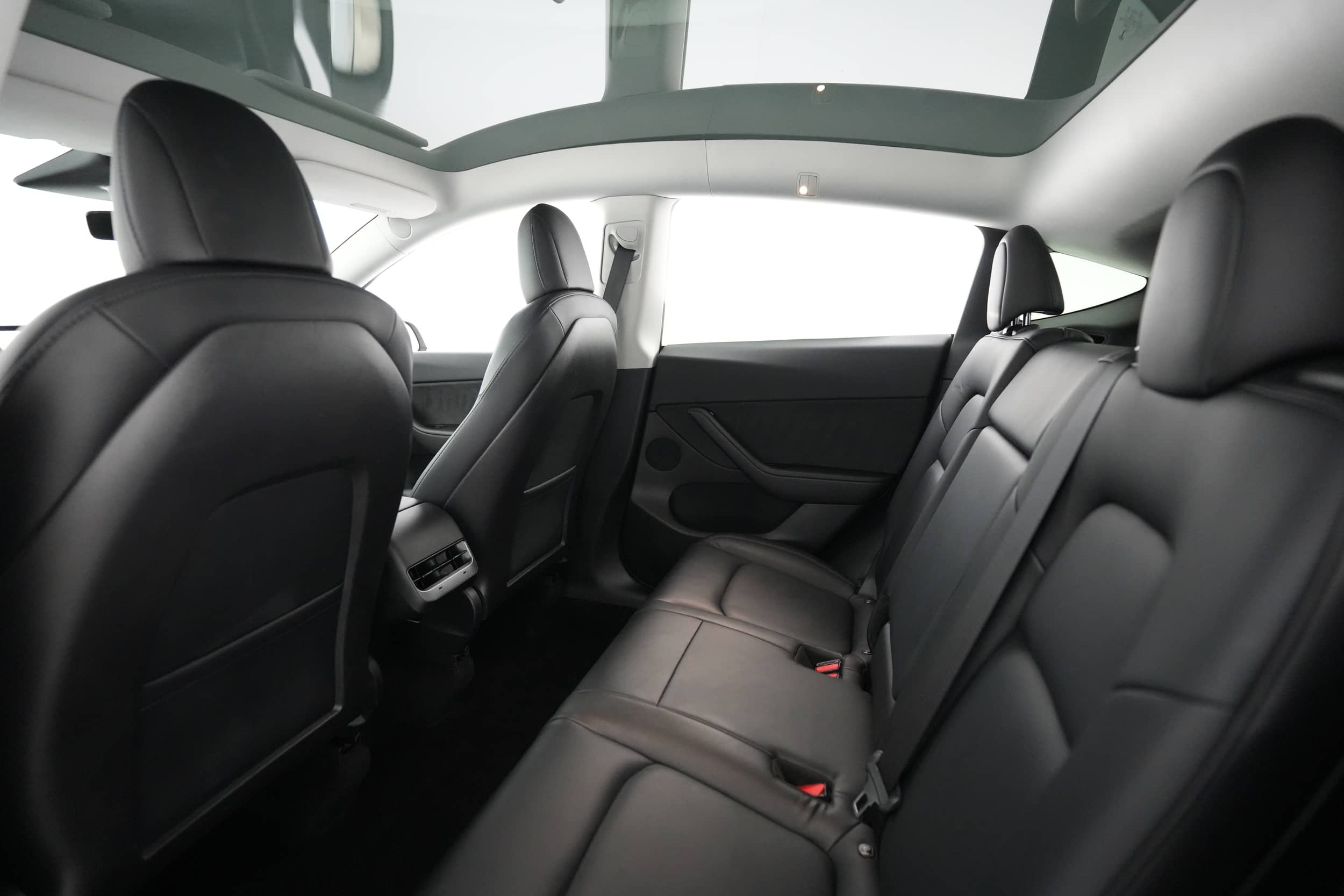 EverCars Co. vehicle image 18 for Tesla Model Y -  Long Range on EverCars Co.