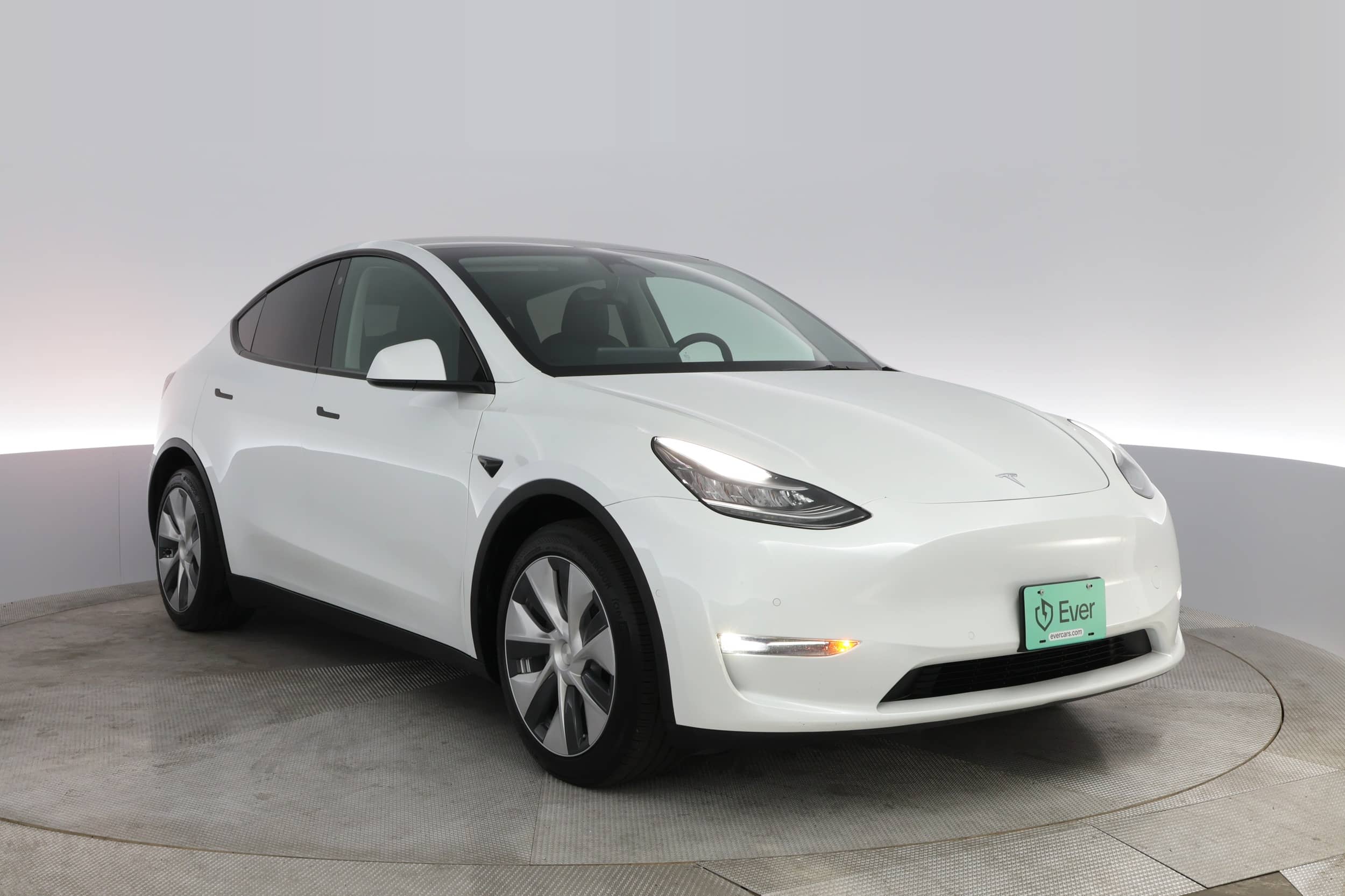 EverCars Co. vehicle image 14 for Tesla Model Y -  Long Range on EverCars Co.