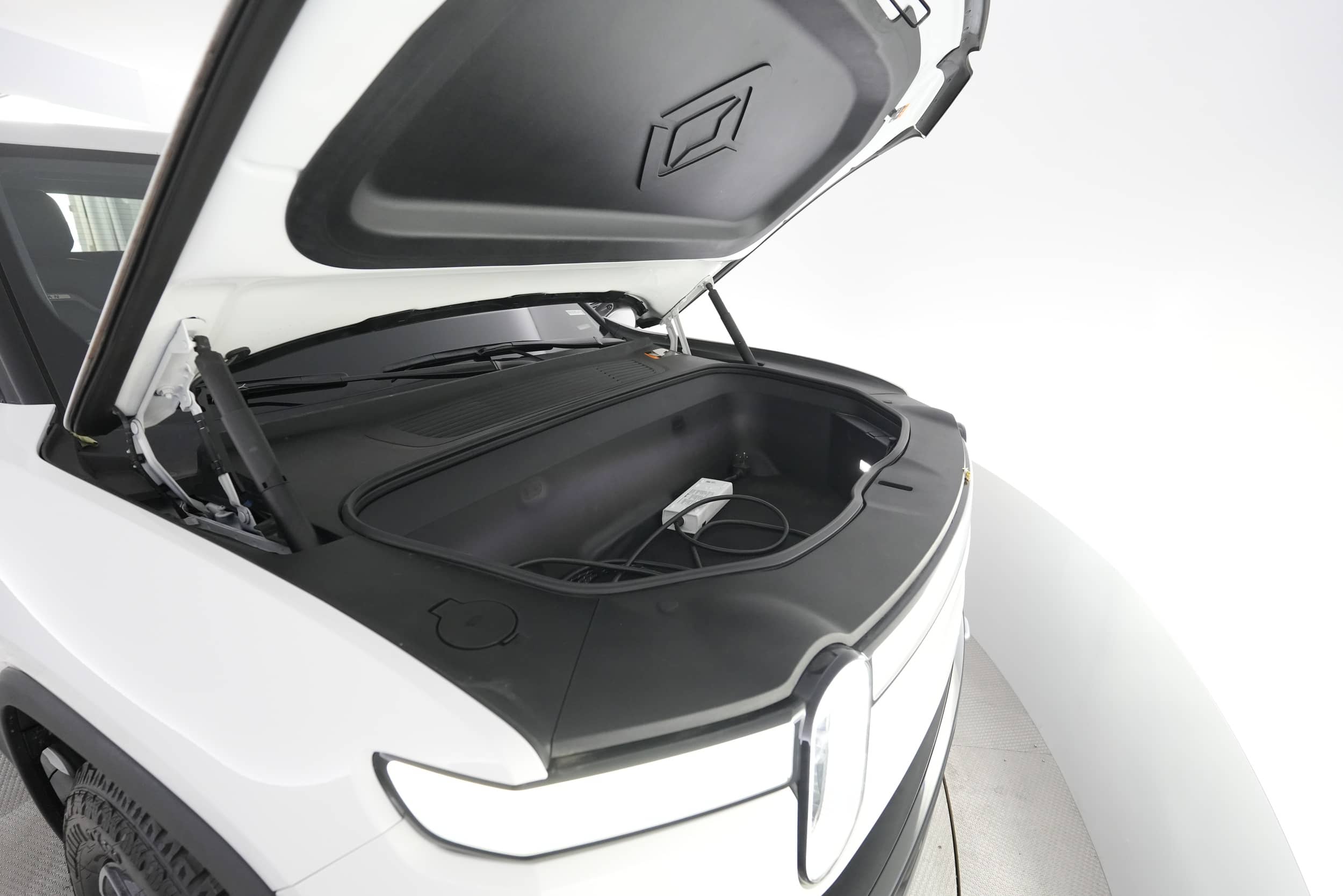 EverCars Co. vehicle image 21 for Rivian R1T -  Launch Edition on EverCars Co.