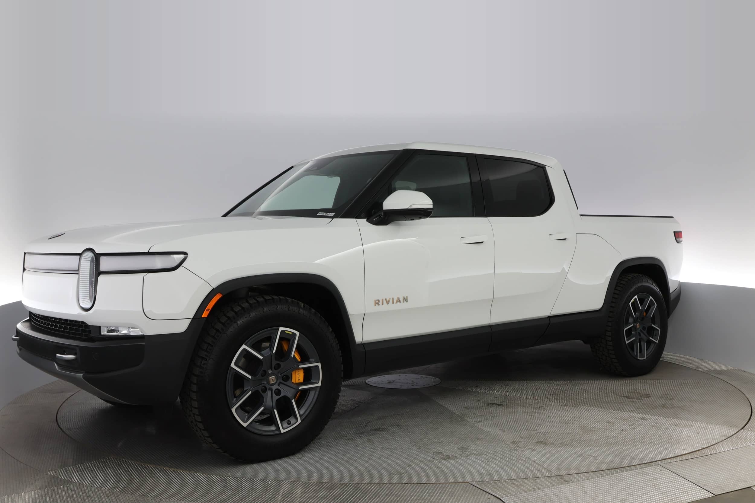 EverCars Co. vehicle image 10 for Rivian R1T -  Launch Edition on EverCars Co.