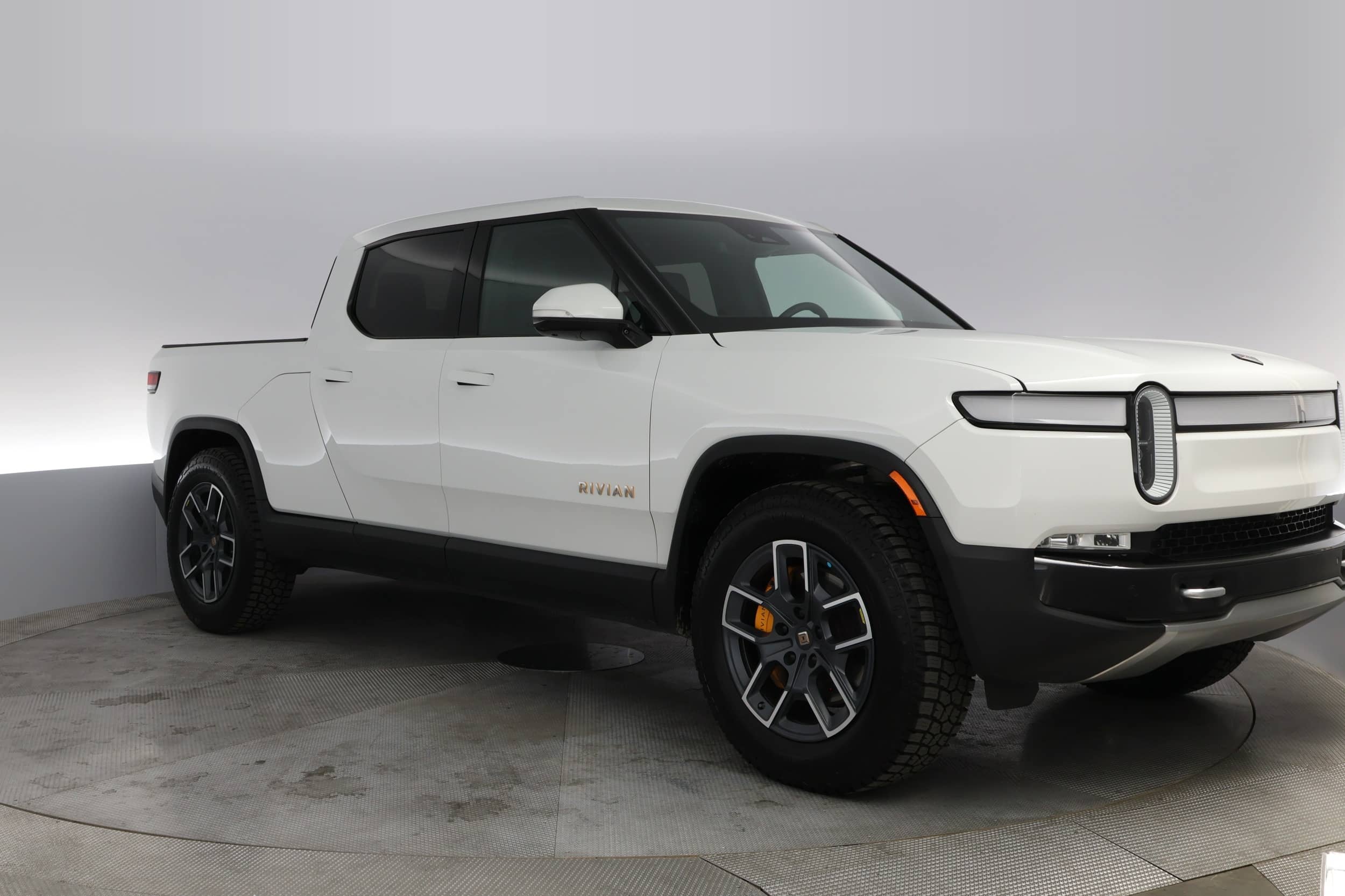 EverCars Co. vehicle image 14 for Rivian R1T -  Launch Edition on EverCars Co.