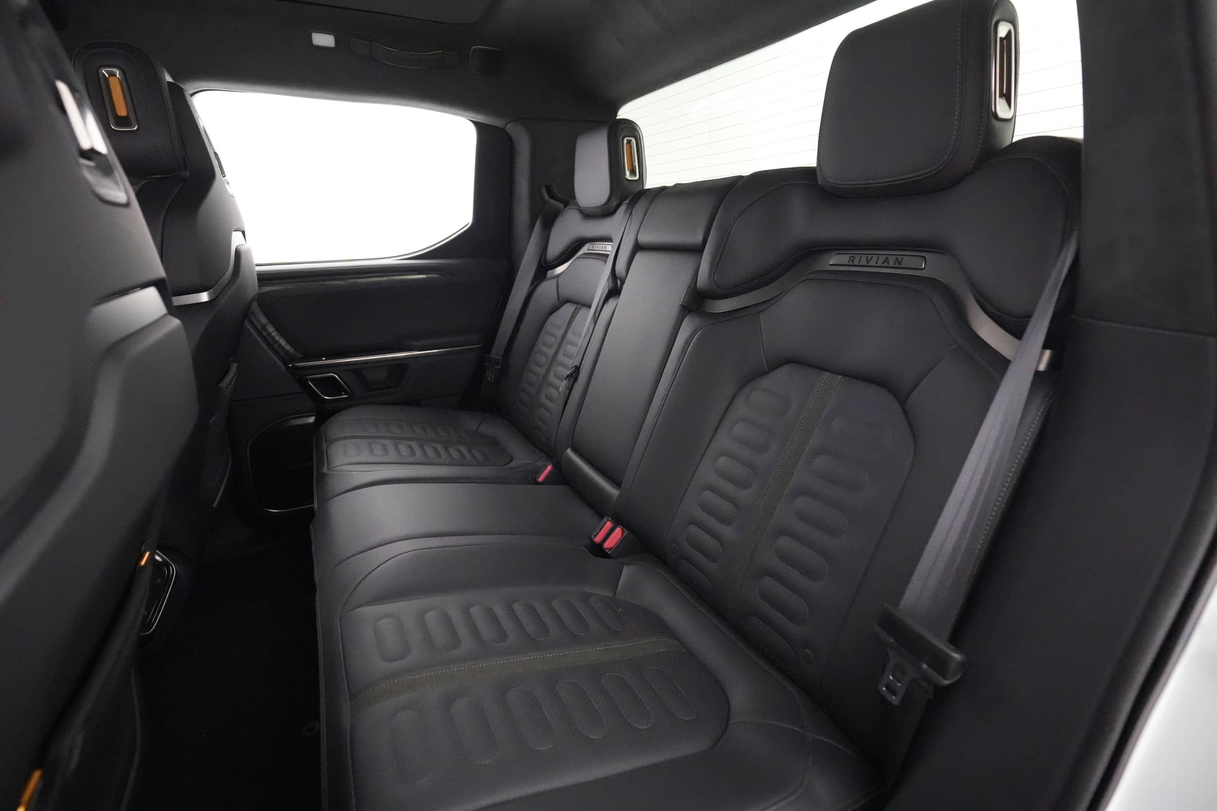 EverCars Co. vehicle image 20 for Rivian R1T -  Launch Edition on EverCars Co.