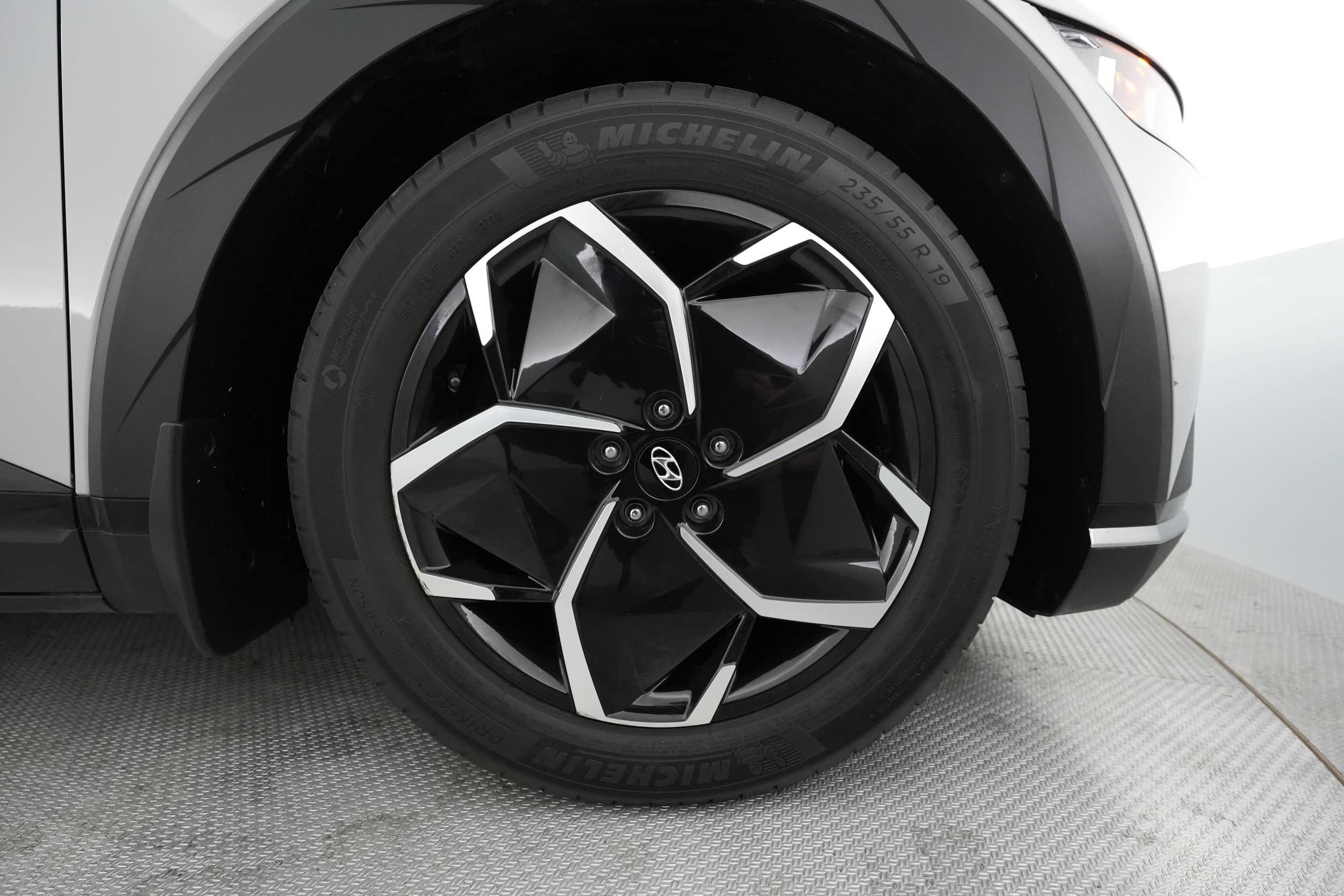 EverCars Co. vehicle image 13 for Hyundai IONIQ 5 -  SEL on EverCars Co.