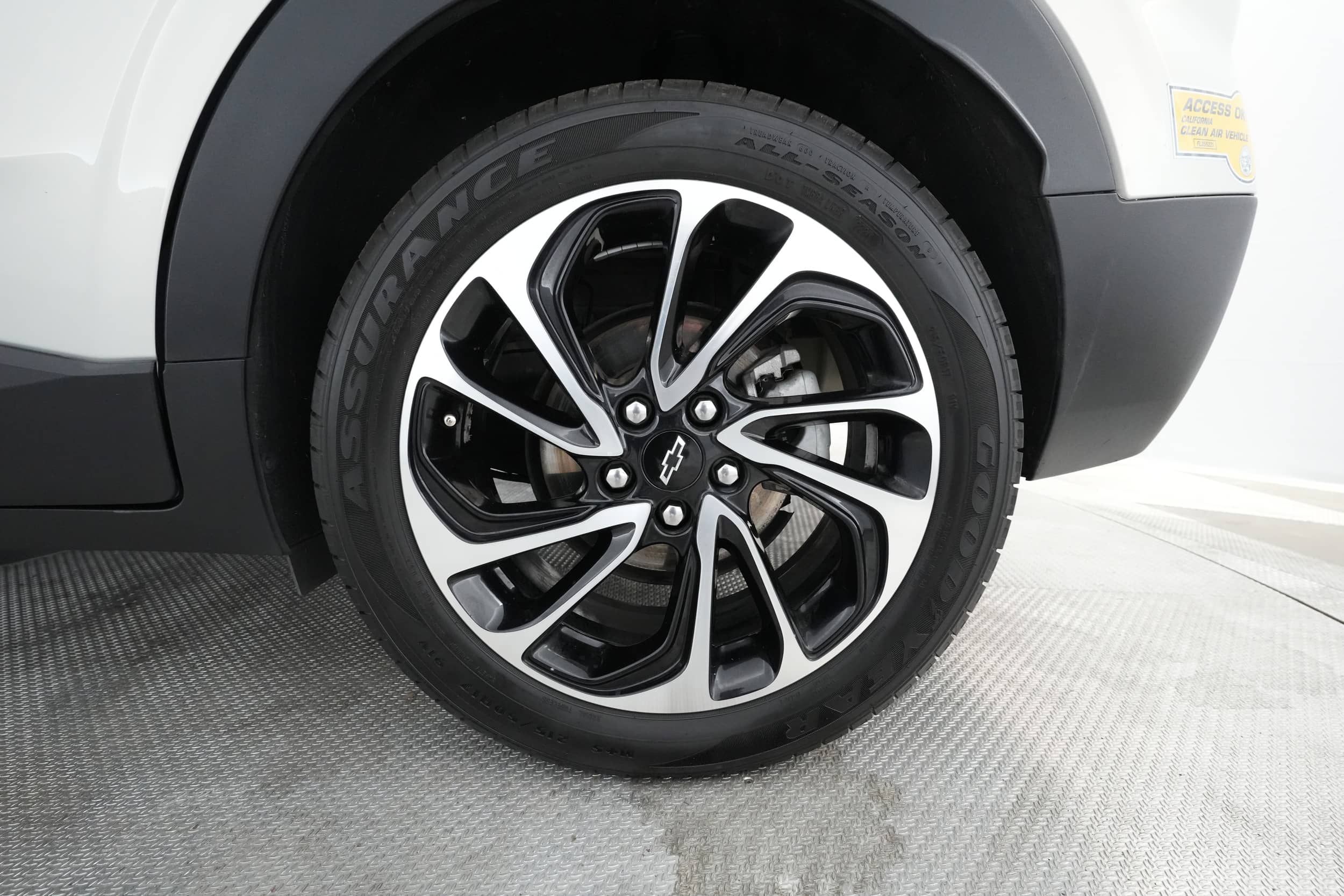 EverCars Co. vehicle image 17 for Chevrolet Bolt EUV -  Premier on EverCars Co.