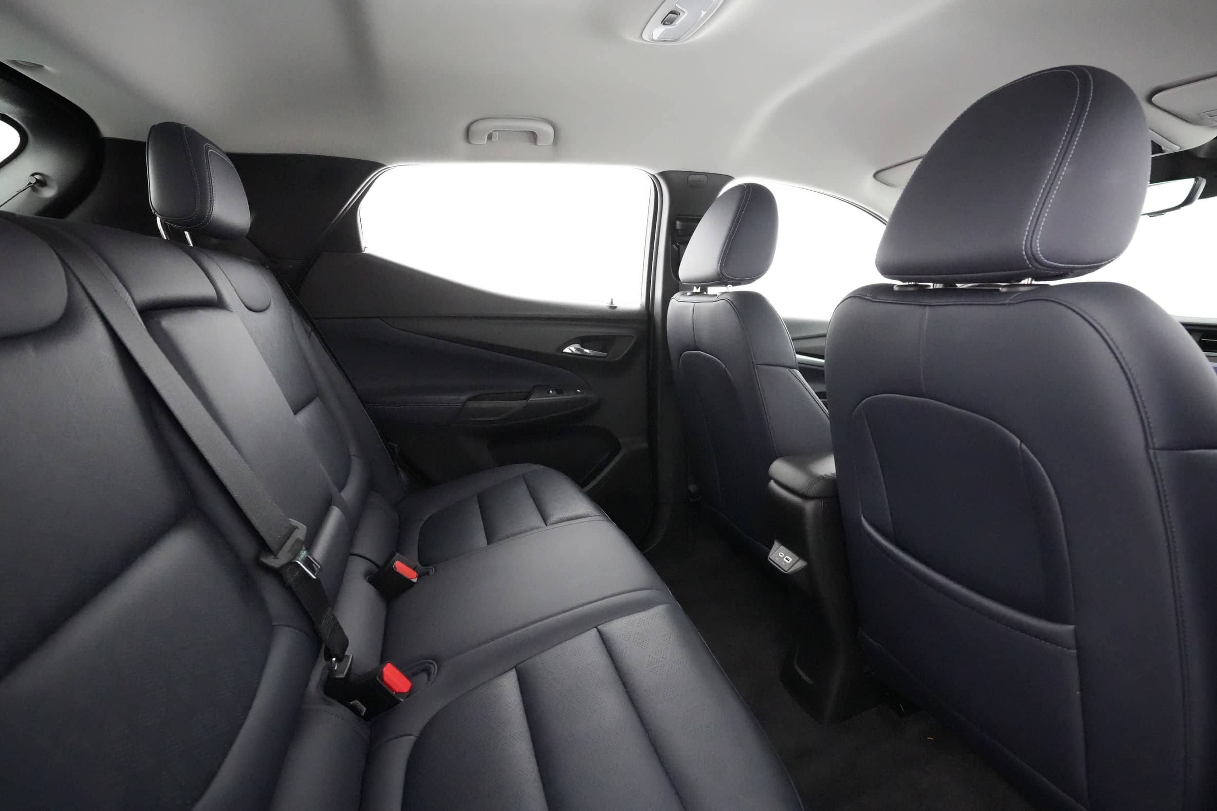 EverCars Co. vehicle image 4 for Chevrolet Bolt EUV -  Premier on EverCars Co.