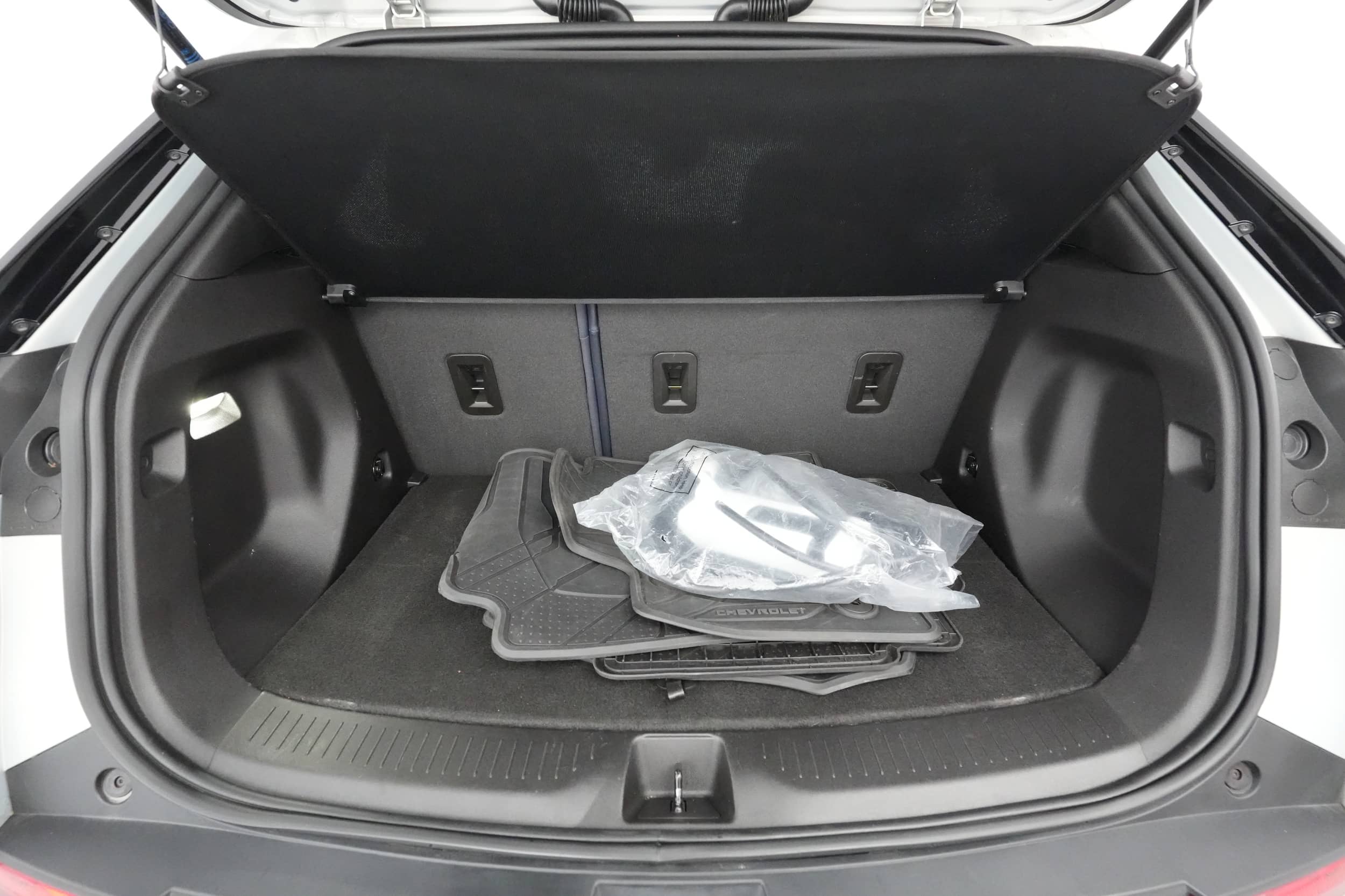 EverCars Co. vehicle image 6 for Chevrolet Bolt EUV -  Premier on EverCars Co.