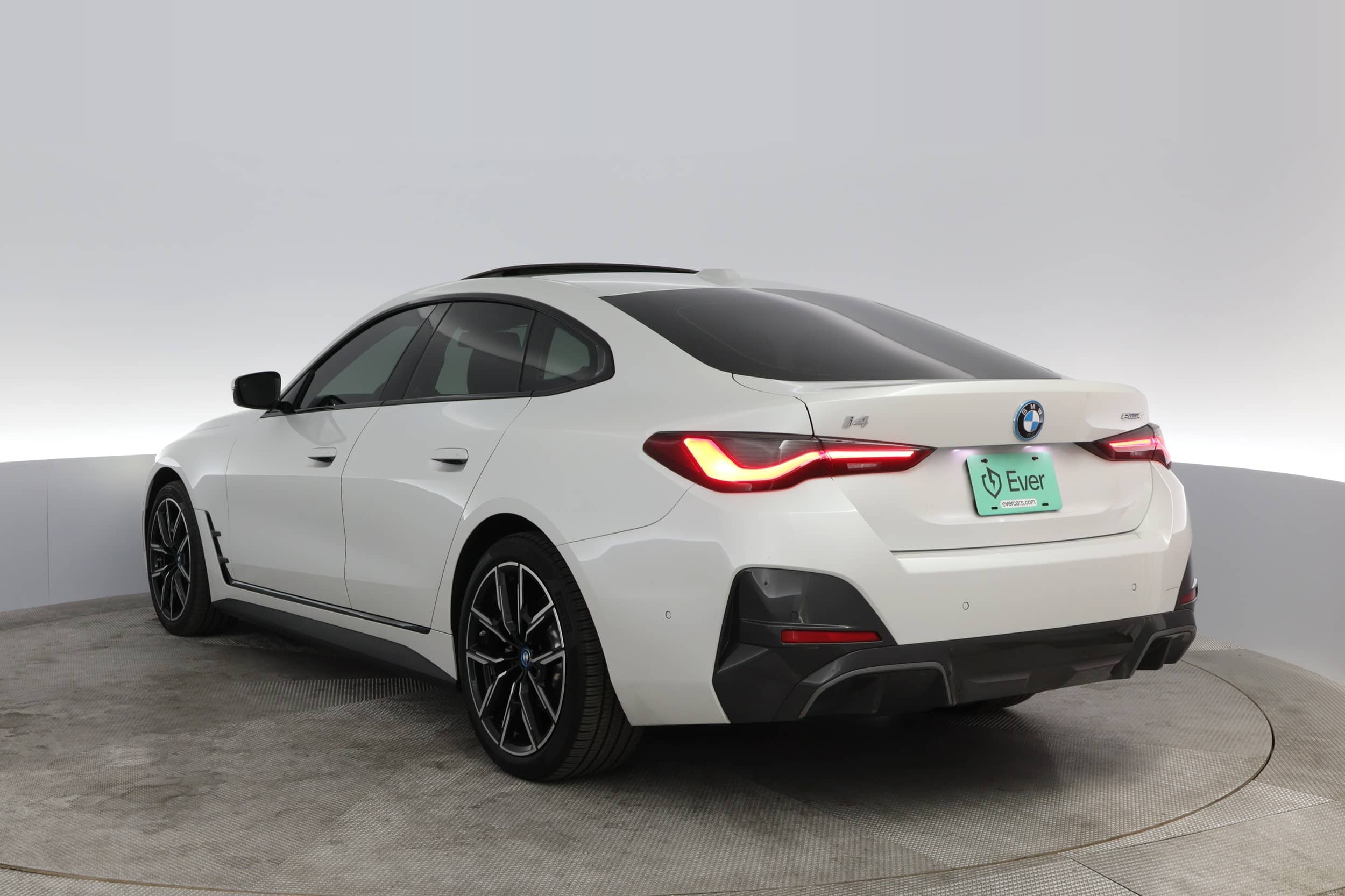 EverCars Co. vehicle image 9 for BMW i4 -  eDrive40 on EverCars Co.