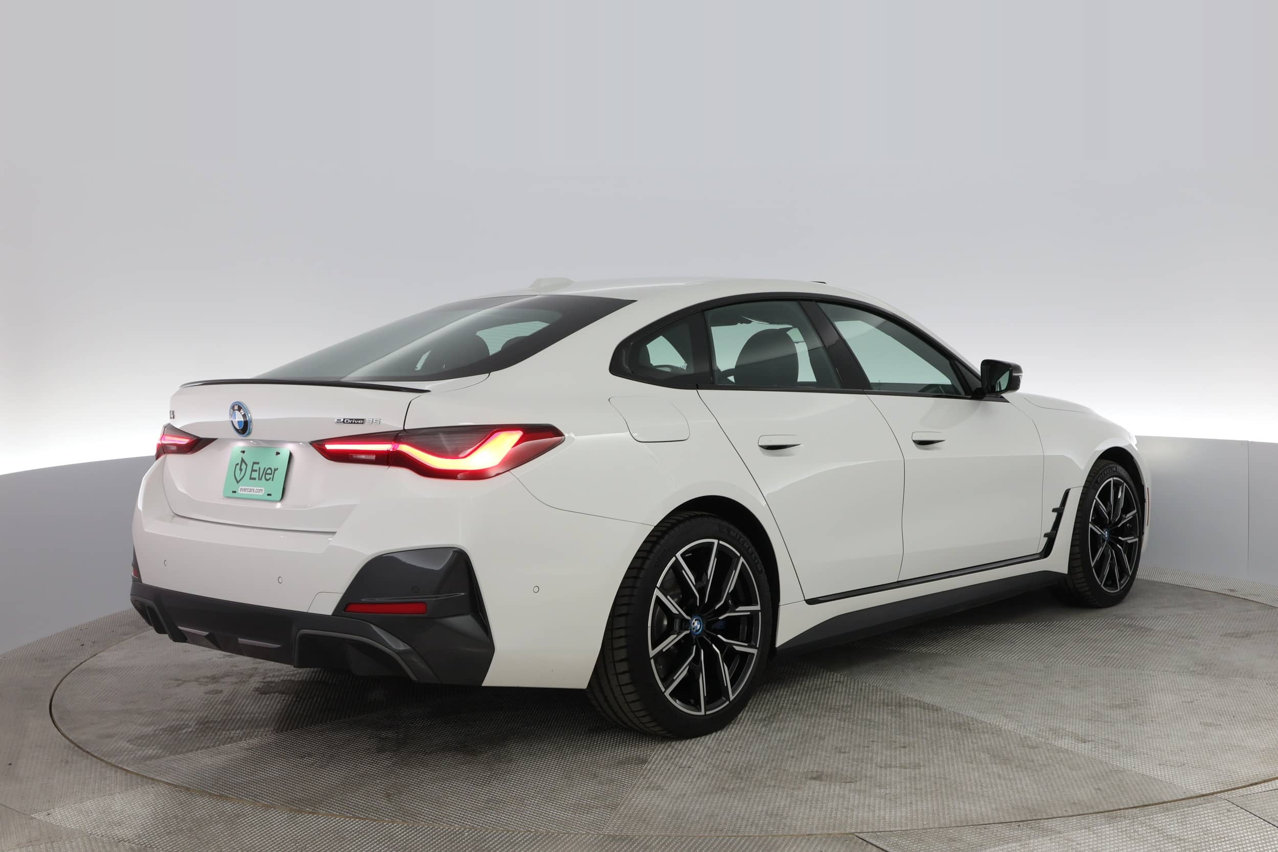 EverCars Co. vehicle image 3 for BMW i4 -  eDrive35 on EverCars Co.
