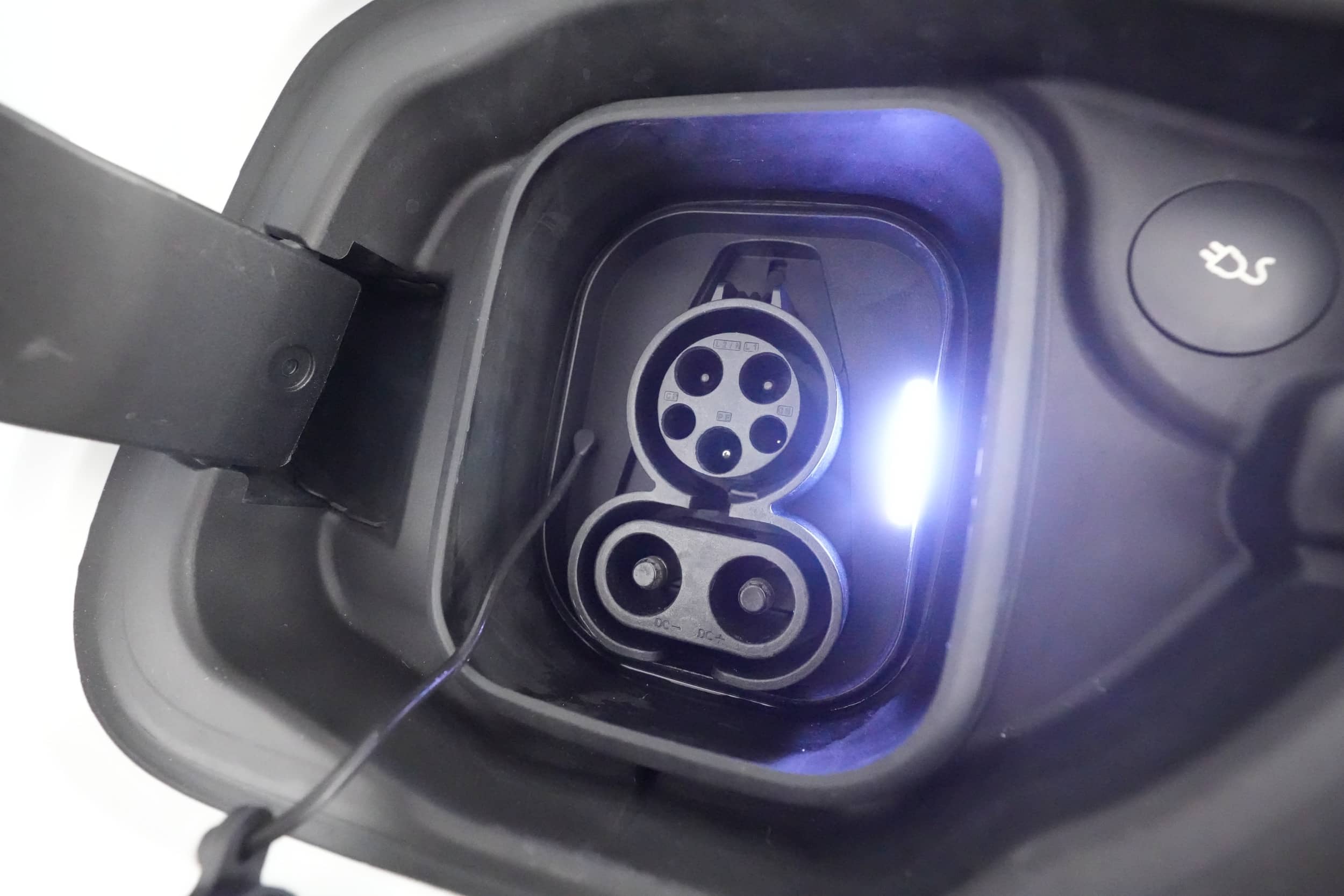 EverCars Co. vehicle image 8 for Polestar 2 -  Long Range Dual Motor on EverCars Co.