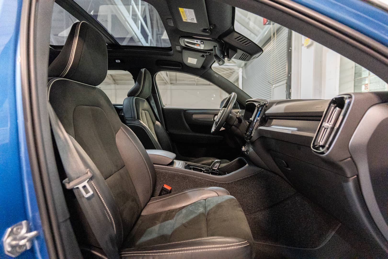 EverCars Co. vehicle image 12 for Volvo XC40 Recharge -  Pure Electric P8 on EverCars Co.