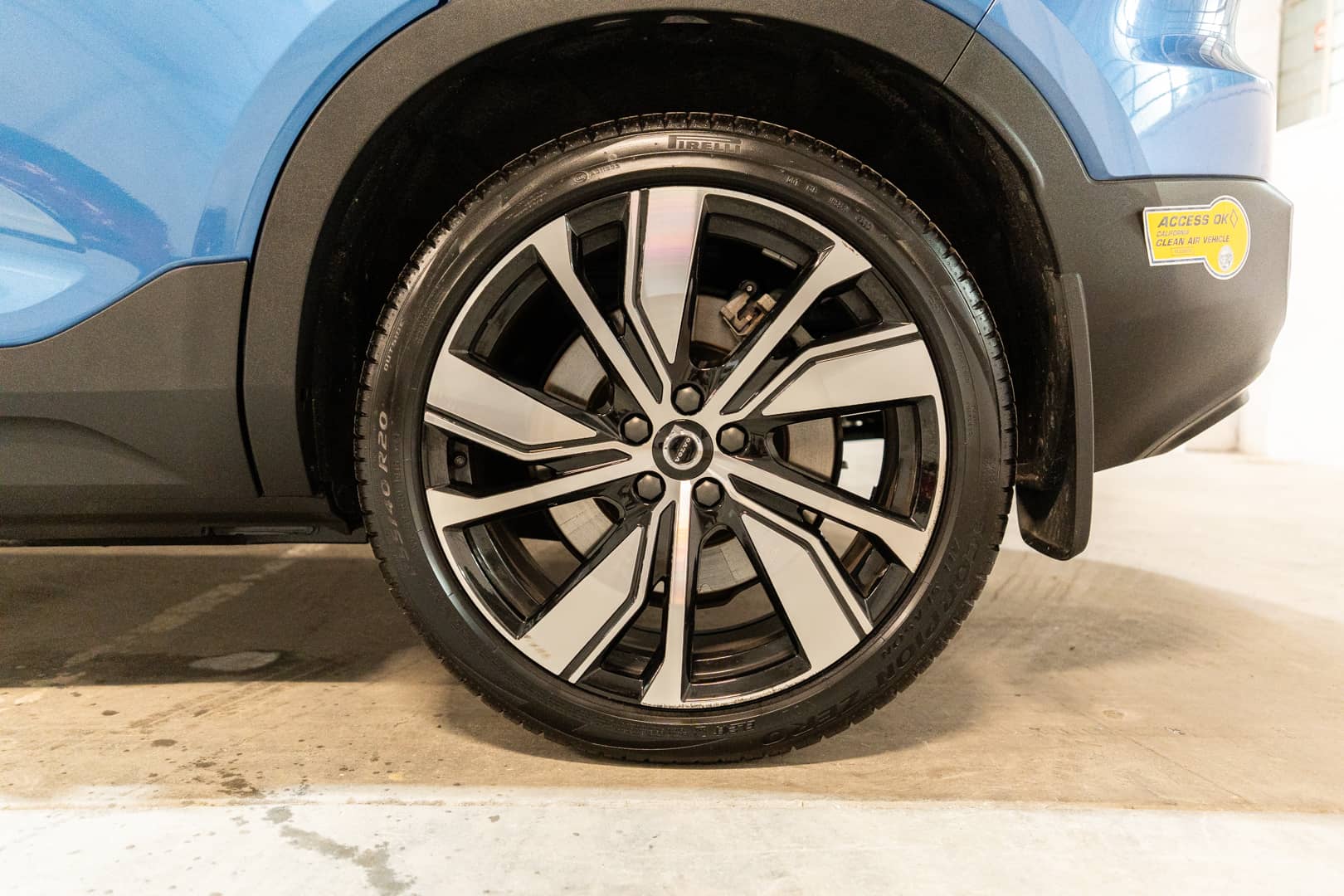 EverCars Co. vehicle image 15 for Volvo XC40 Recharge -  Pure Electric P8 on EverCars Co.