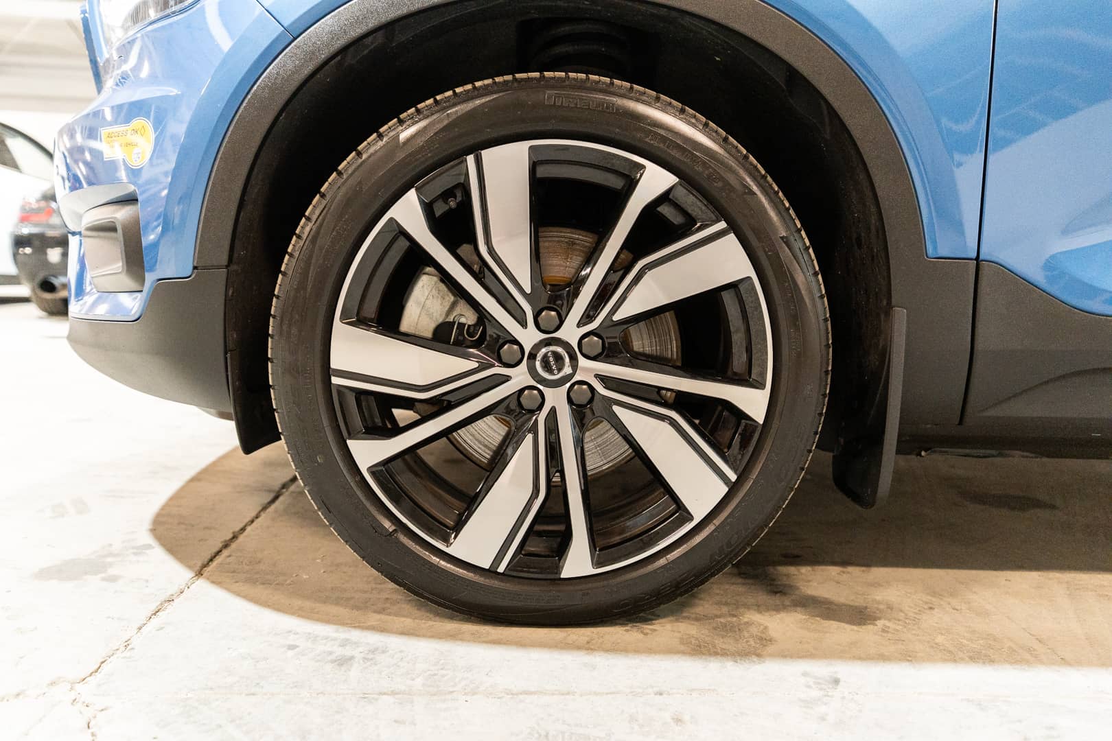 EverCars Co. vehicle image 14 for Volvo XC40 Recharge -  Pure Electric P8 on EverCars Co.