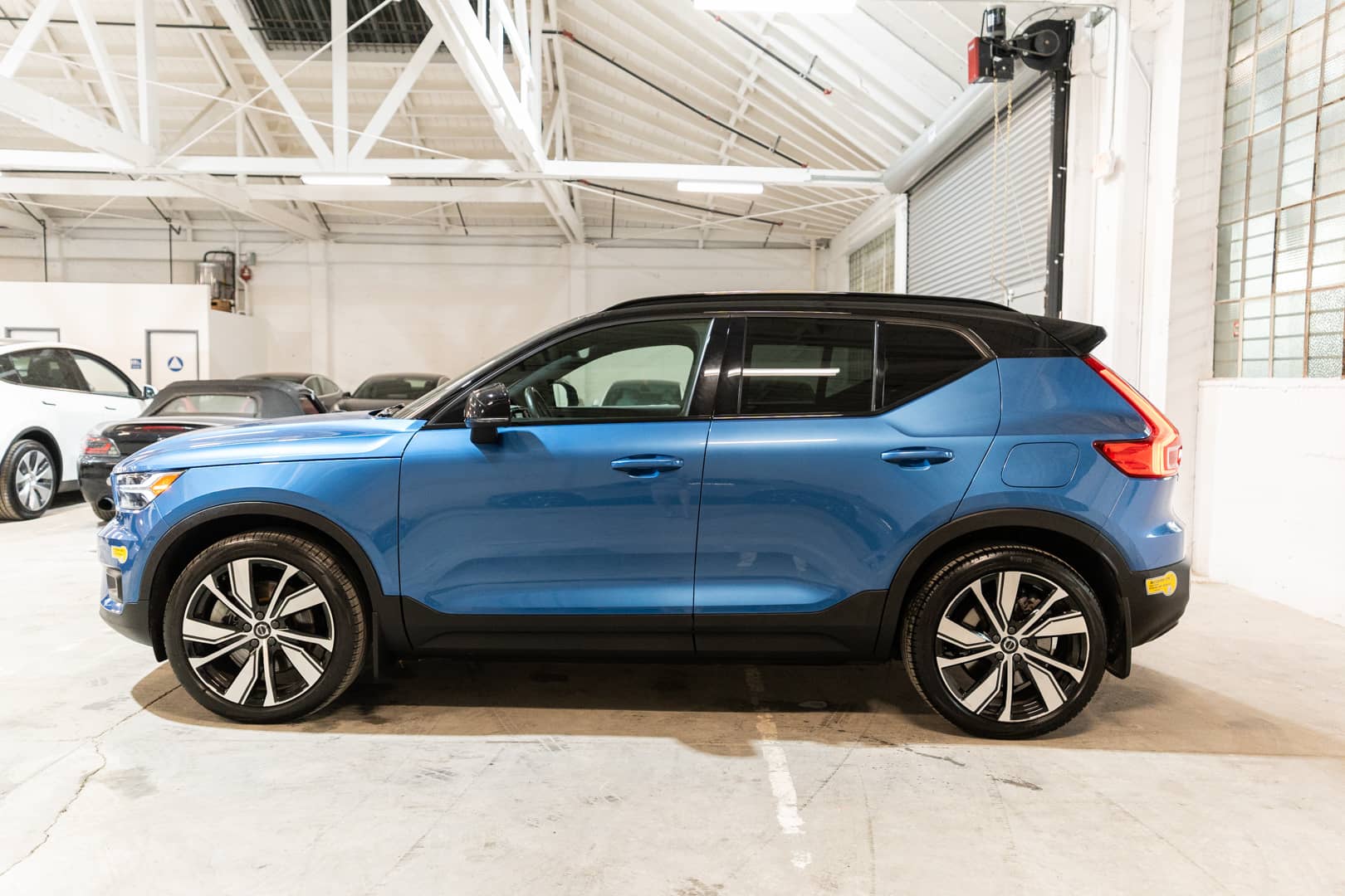 EverCars Co. vehicle image 9 for Volvo XC40 Recharge -  Pure Electric P8 on EverCars Co.