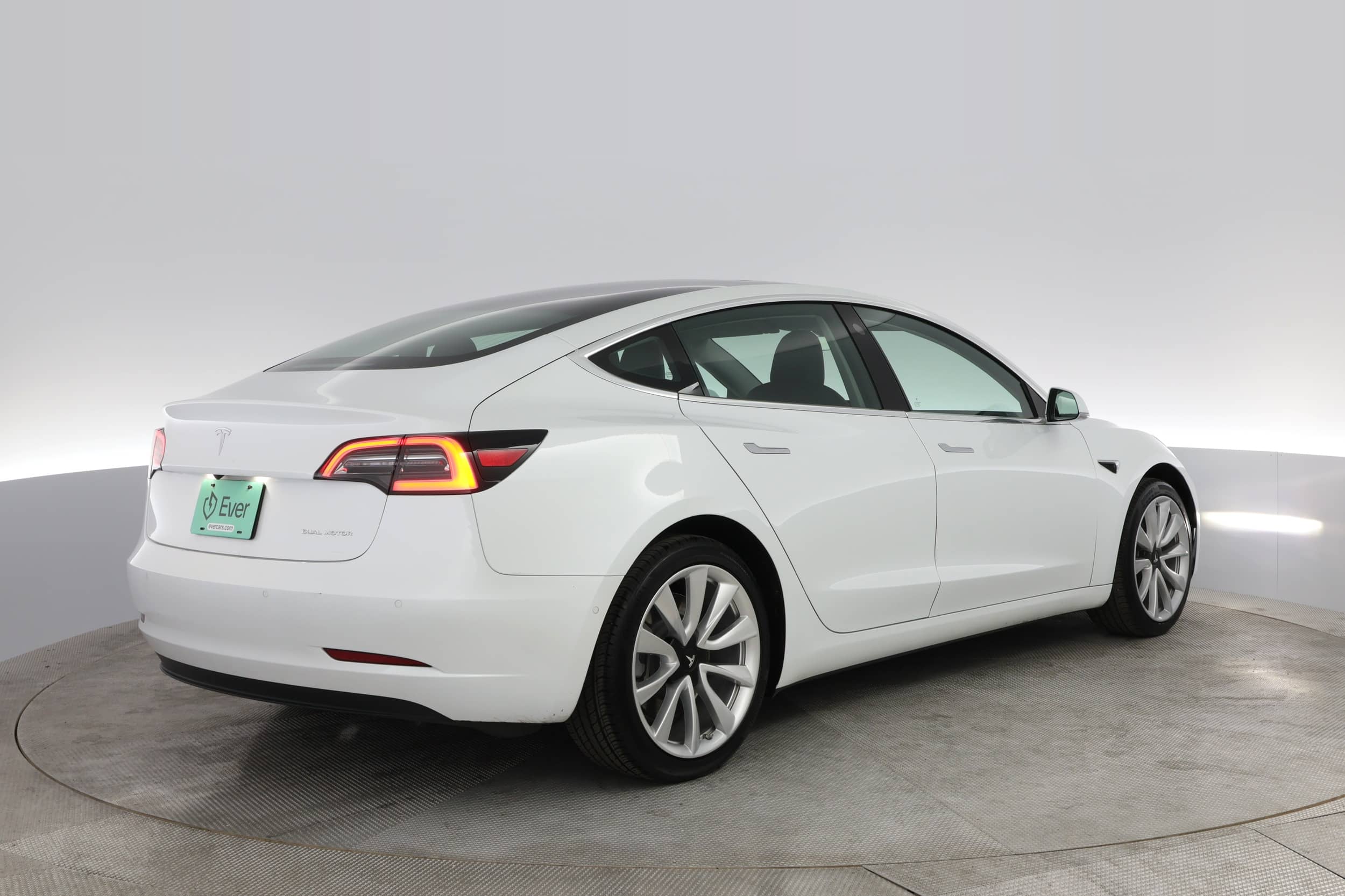 EverCars Co. vehicle image 2 for Tesla Model 3 -  Long Range on EverCars Co.