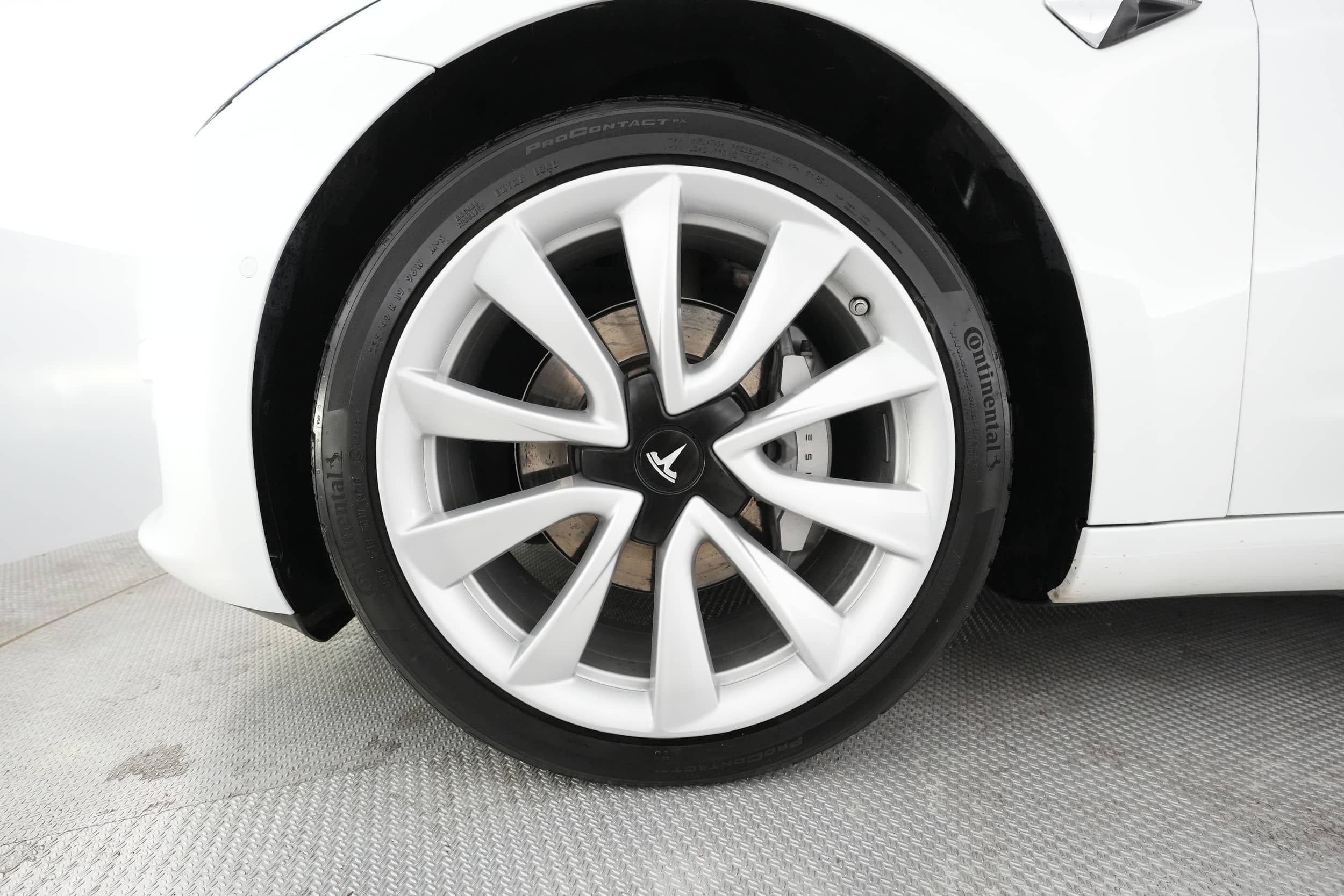 EverCars Co. vehicle image 11 for Tesla Model 3 -  Long Range on EverCars Co.