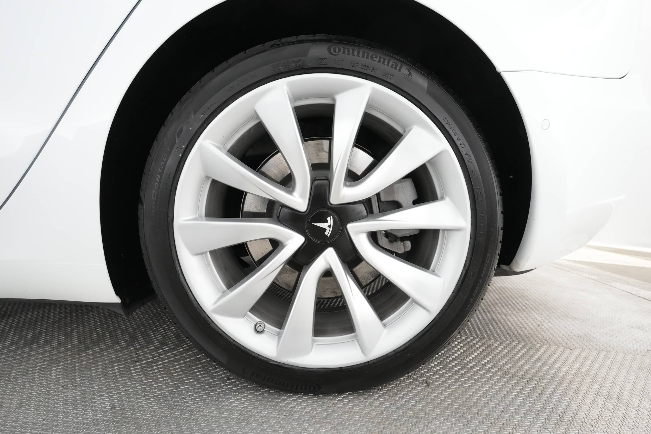 EverCars Co. vehicle image 12 for Tesla Model 3 -  Long Range on EverCars Co.