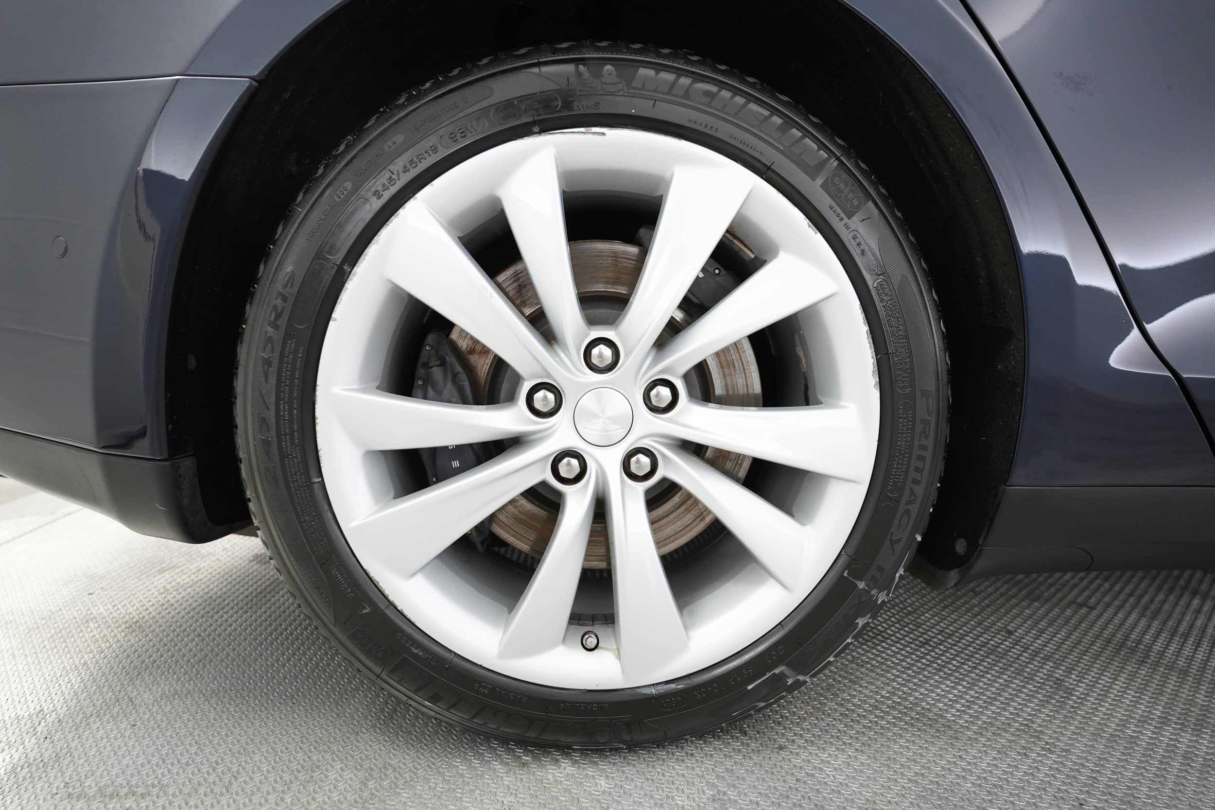 EverCars Co. vehicle image 15 for Tesla Model S -  85D on EverCars Co.