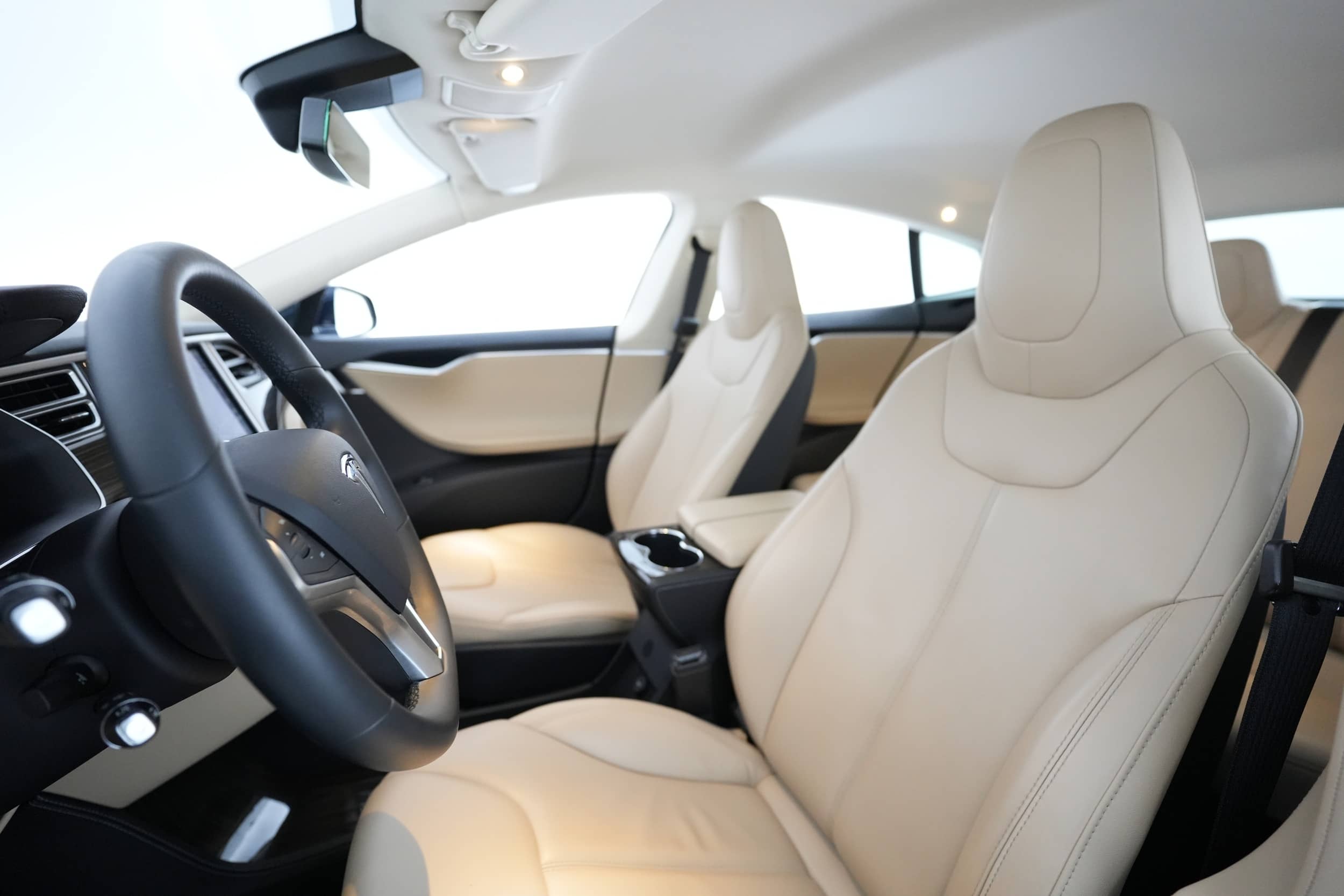EverCars Co. vehicle image 3 for Tesla Model S -  85D on EverCars Co.