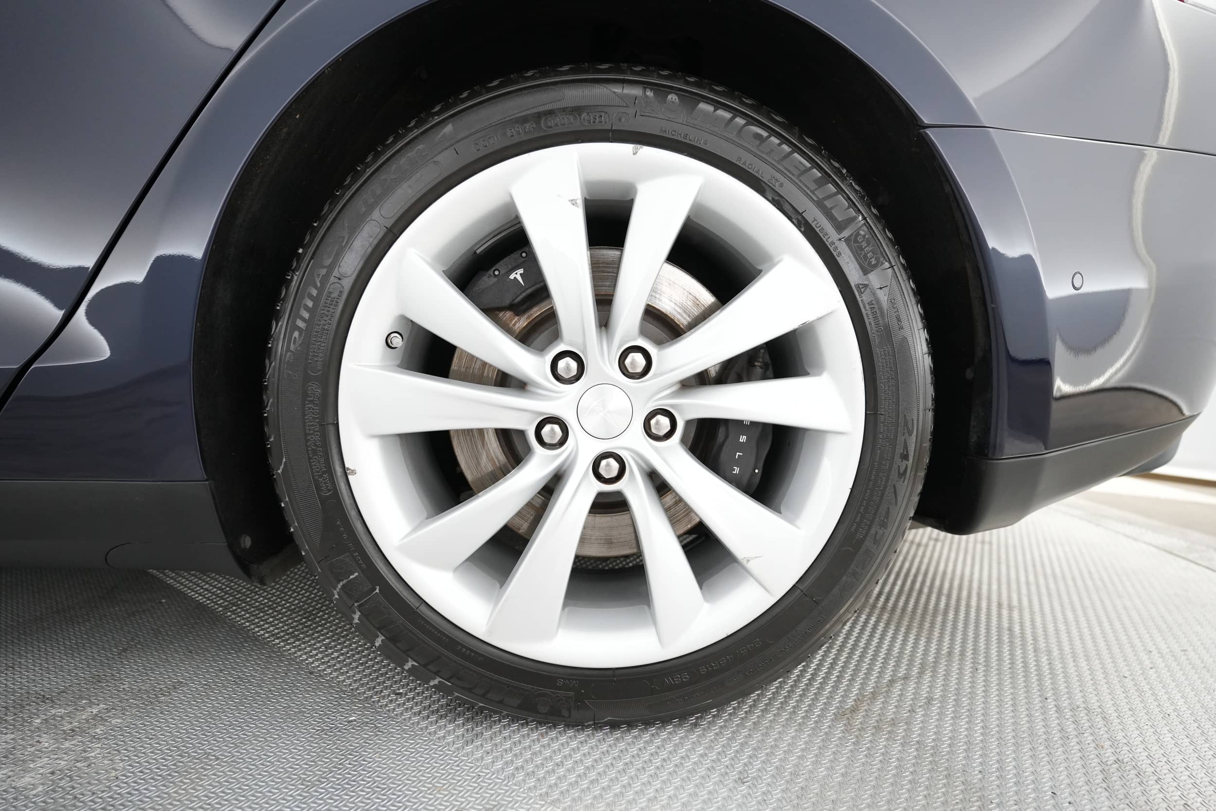 EverCars Co. vehicle image 14 for Tesla Model S -  85D on EverCars Co.