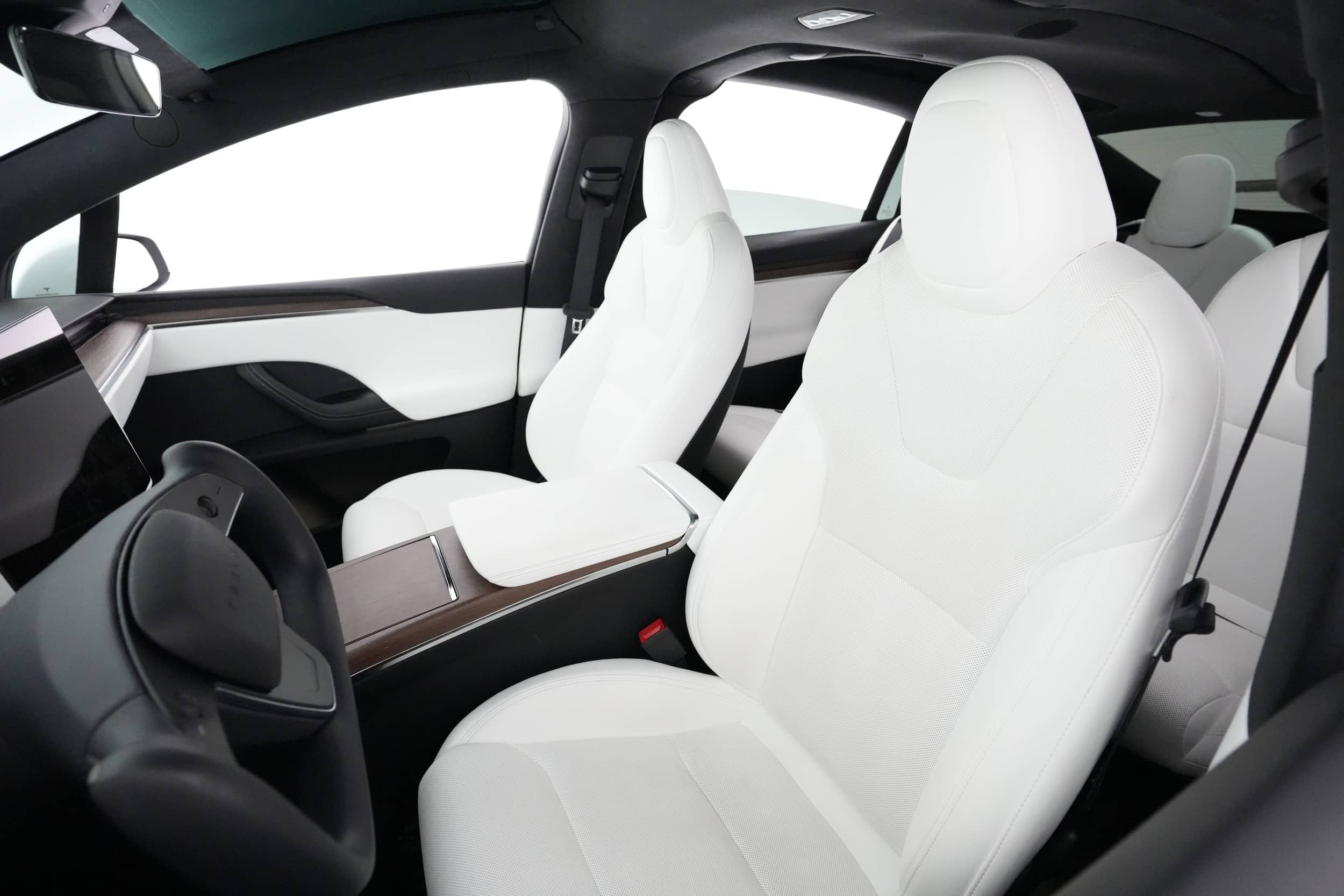 EverCars Co. vehicle image 3 for Tesla Model X -  Long Range on EverCars Co.