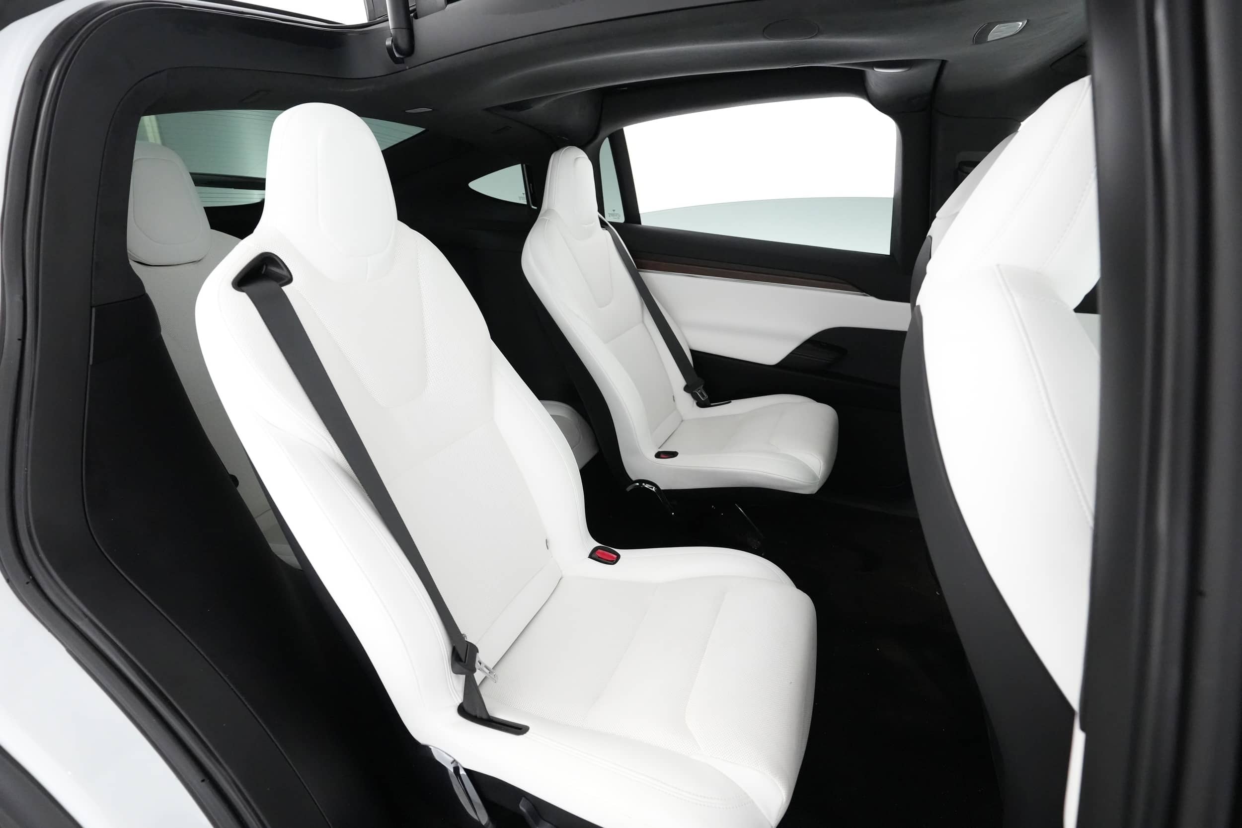 EverCars Co. vehicle image 4 for Tesla Model X -  Long Range on EverCars Co.