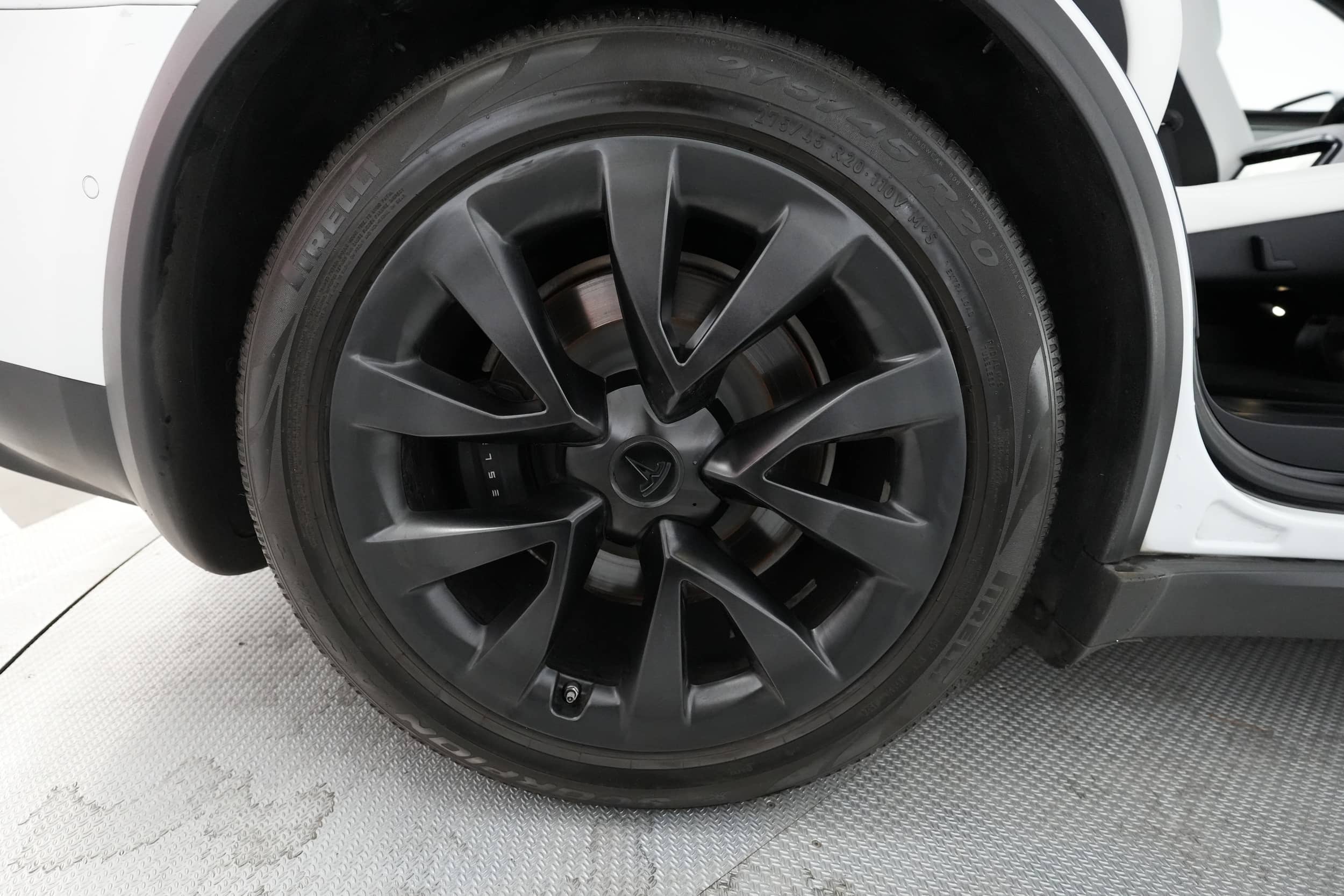 EverCars Co. vehicle image 15 for Tesla Model X -  Long Range on EverCars Co.