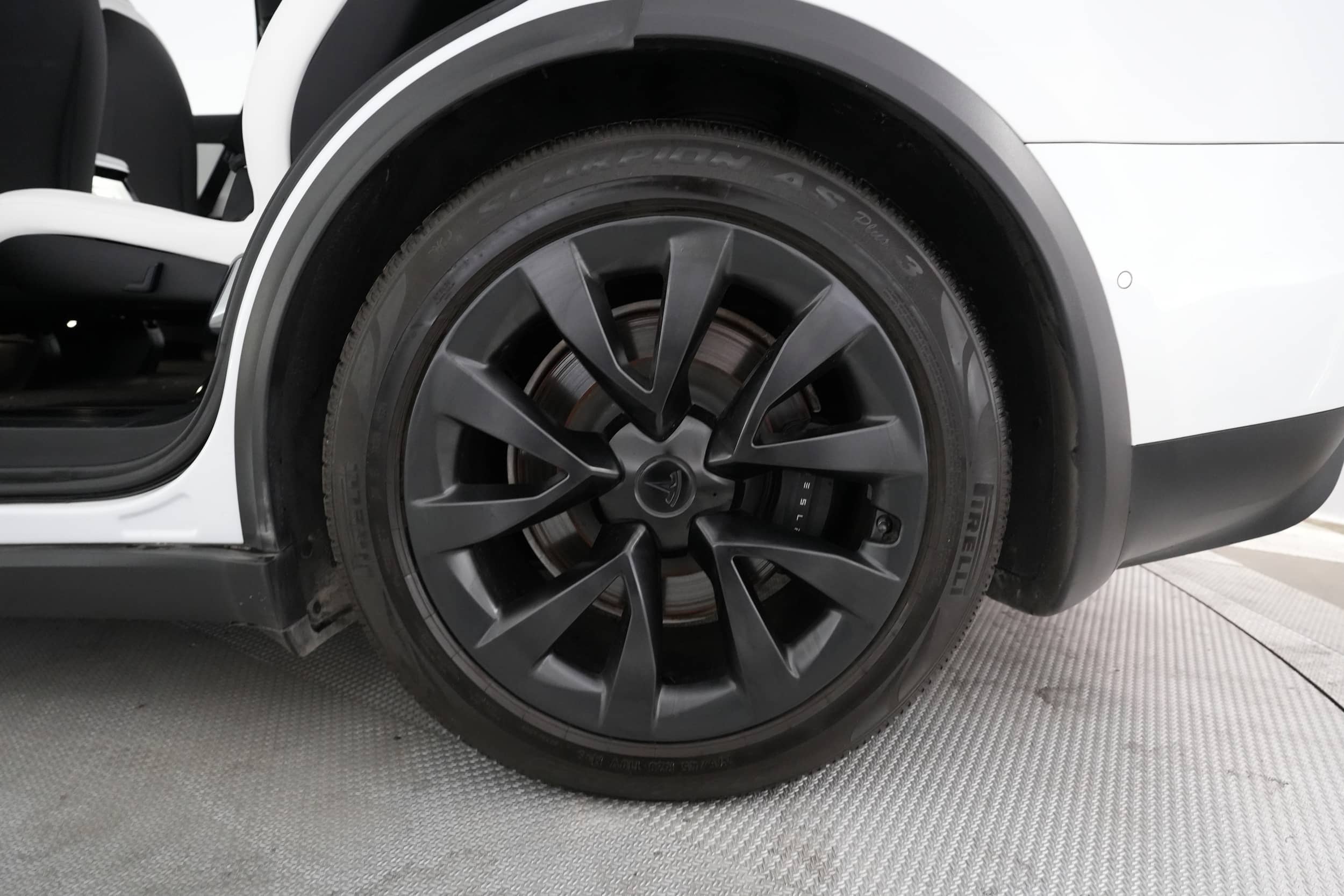 EverCars Co. vehicle image 17 for Tesla Model X -  Long Range on EverCars Co.