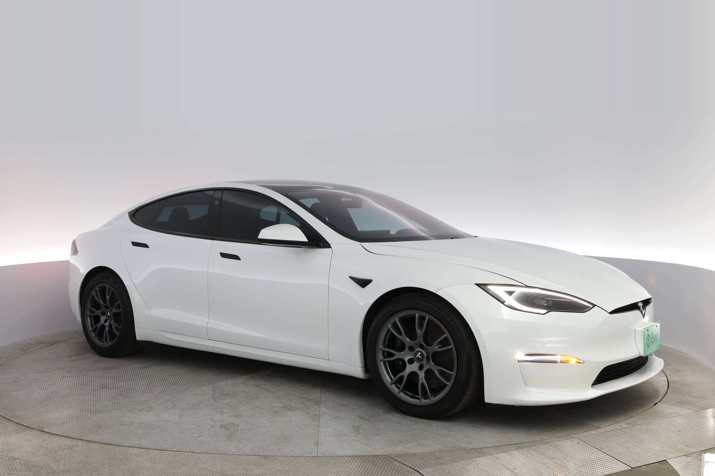 EverCars Co. vehicle image 11 for Tesla Model S -  Standard Range on EverCars Co.