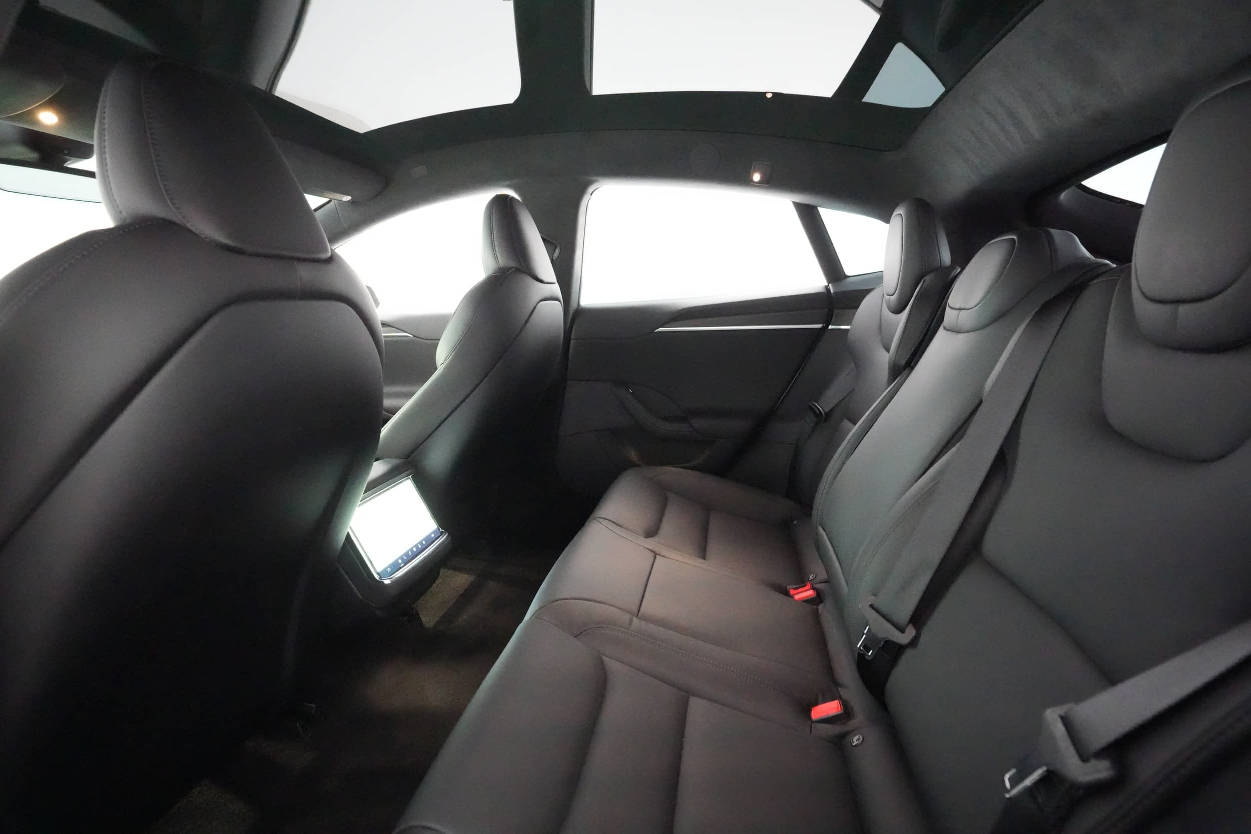 EverCars Co. vehicle image 19 for Tesla Model S -  Standard Range on EverCars Co.