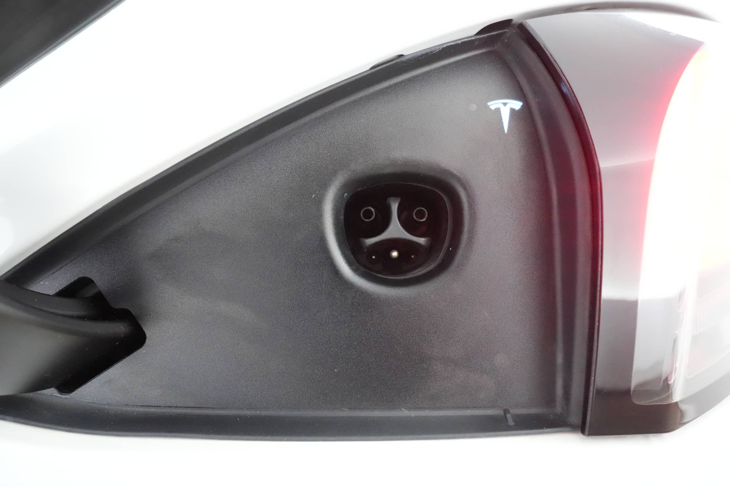 EverCars Co. vehicle image 8 for Tesla Model S -  Standard Range on EverCars Co.