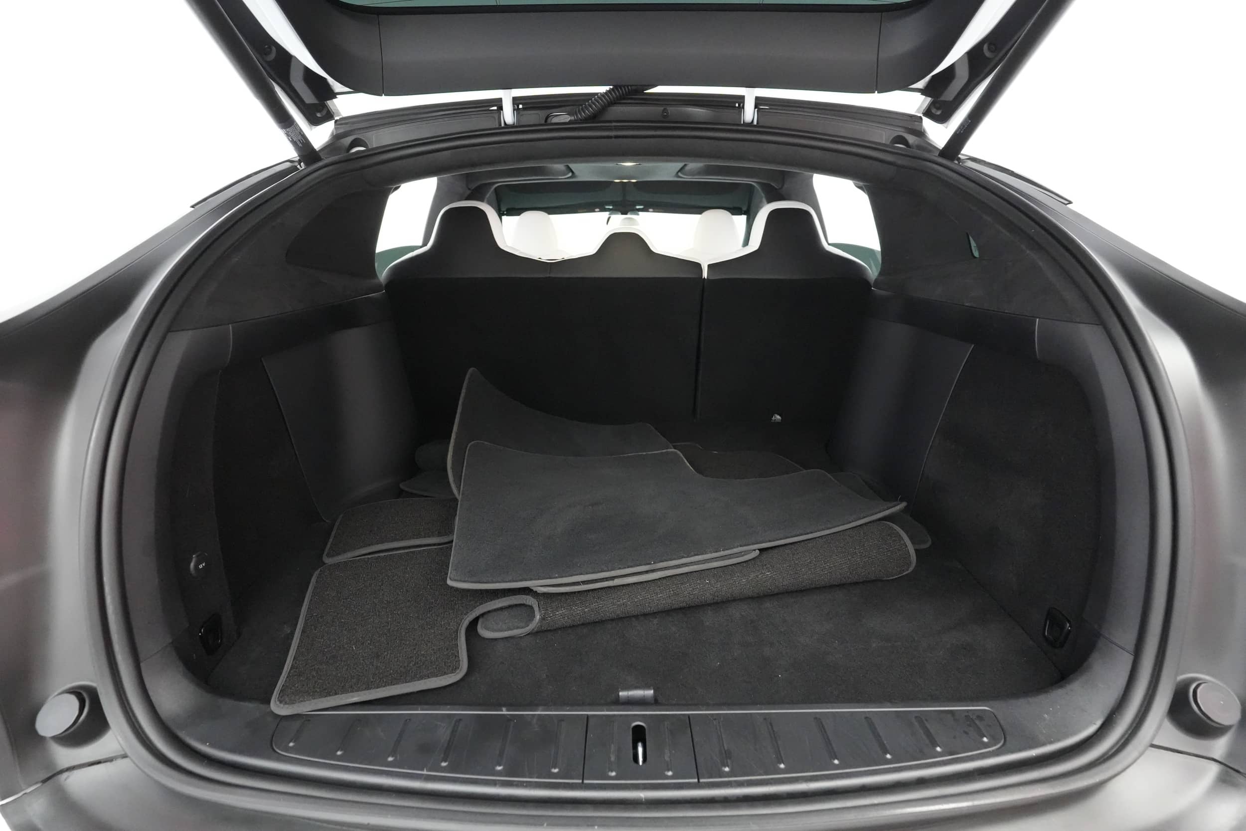 EverCars Co. vehicle image 6 for Tesla Model X -  Long Range Plus on EverCars Co.