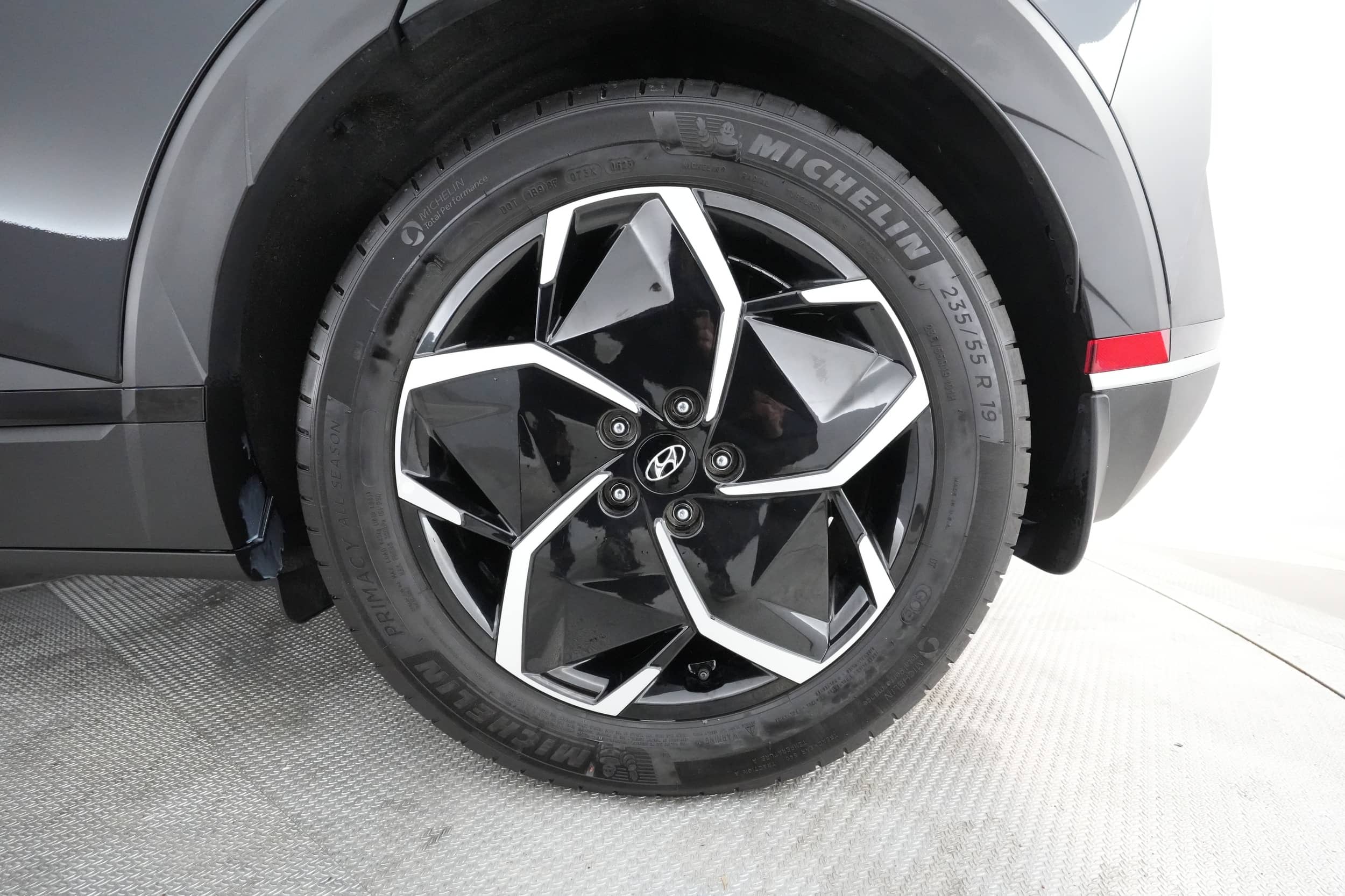 EverCars Co. vehicle image 12 for Hyundai IONIQ 5 -  SEL on EverCars Co.
