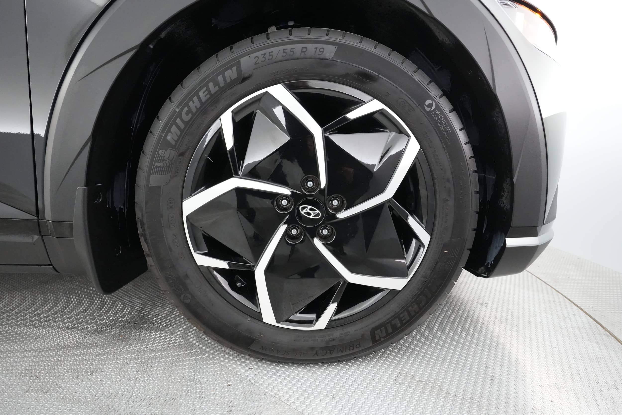 EverCars Co. vehicle image 13 for Hyundai IONIQ 5 -  SEL on EverCars Co.