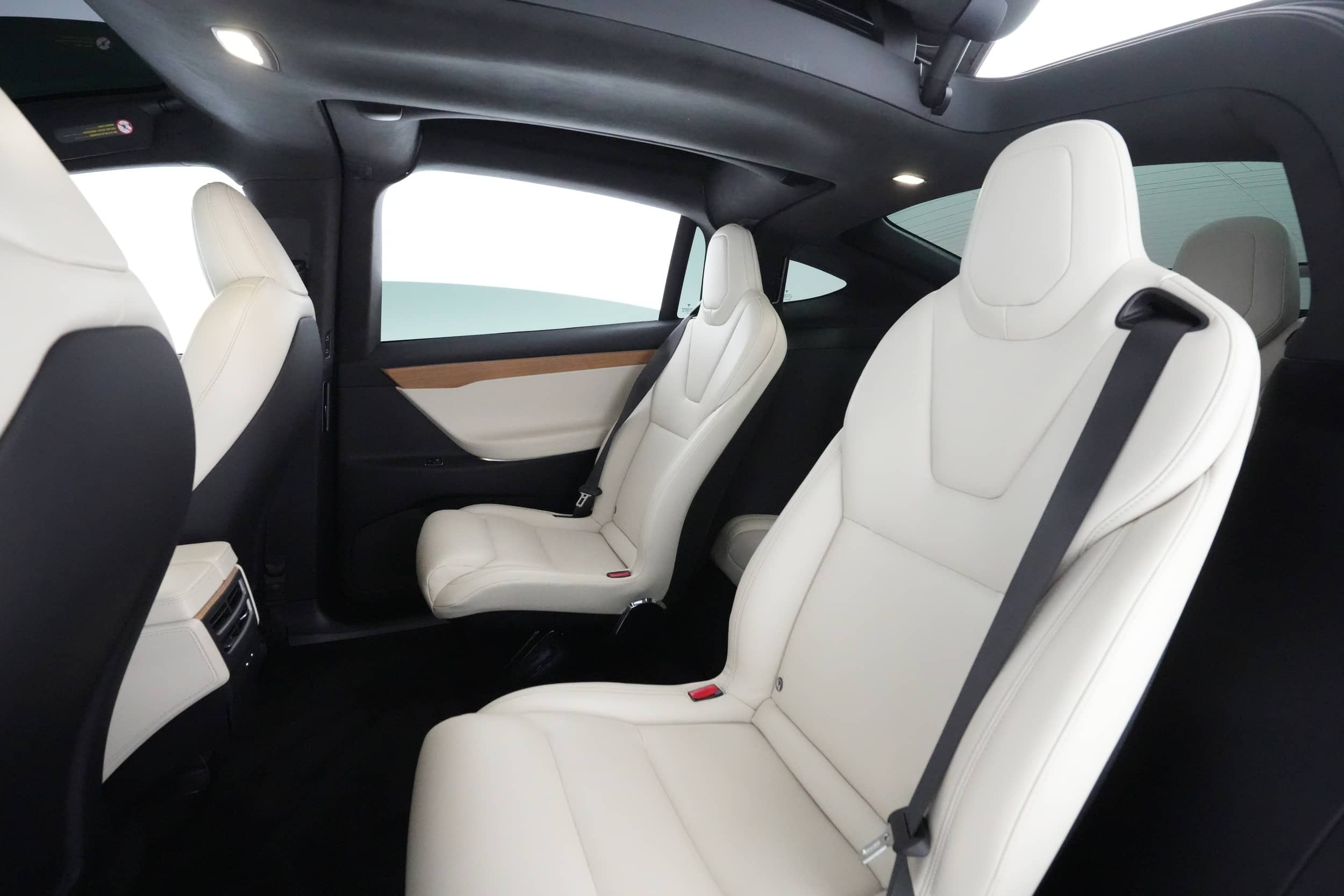 EverCars Co. vehicle image 17 for Tesla Model X -  Long Range on EverCars Co.