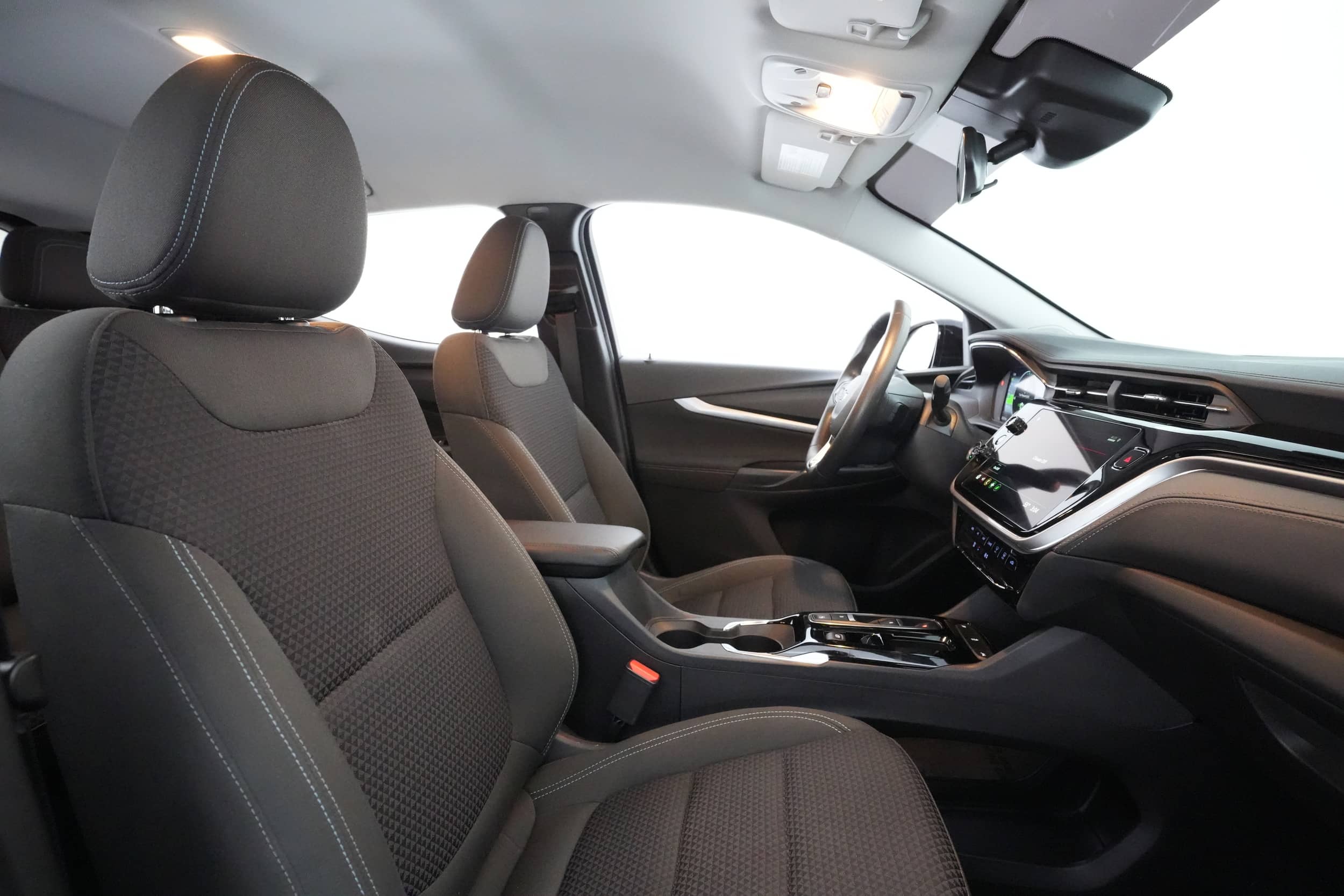 EverCars Co. vehicle image 17 for Chevrolet Bolt EUV -  LT on EverCars Co.