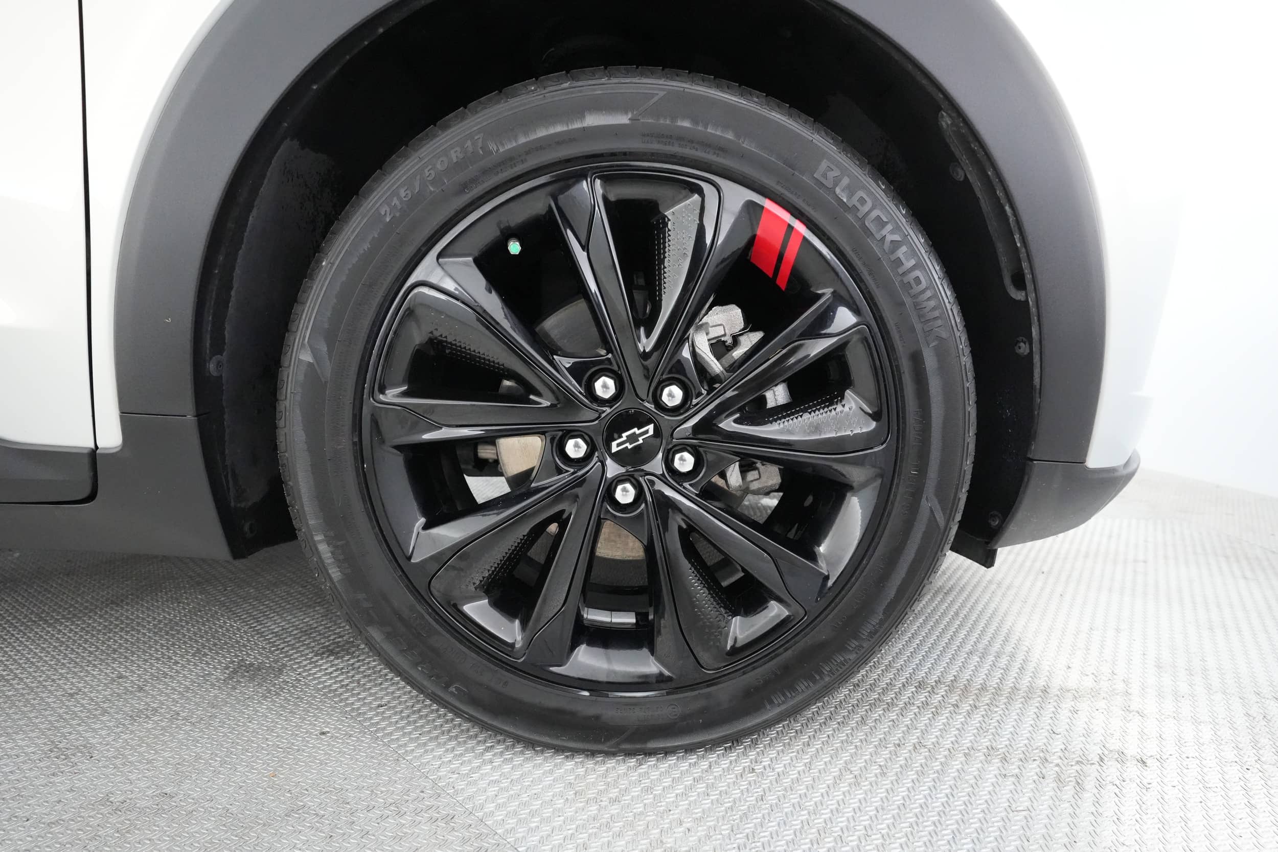 EverCars Co. vehicle image 13 for Chevrolet Bolt EUV -  LT on EverCars Co.