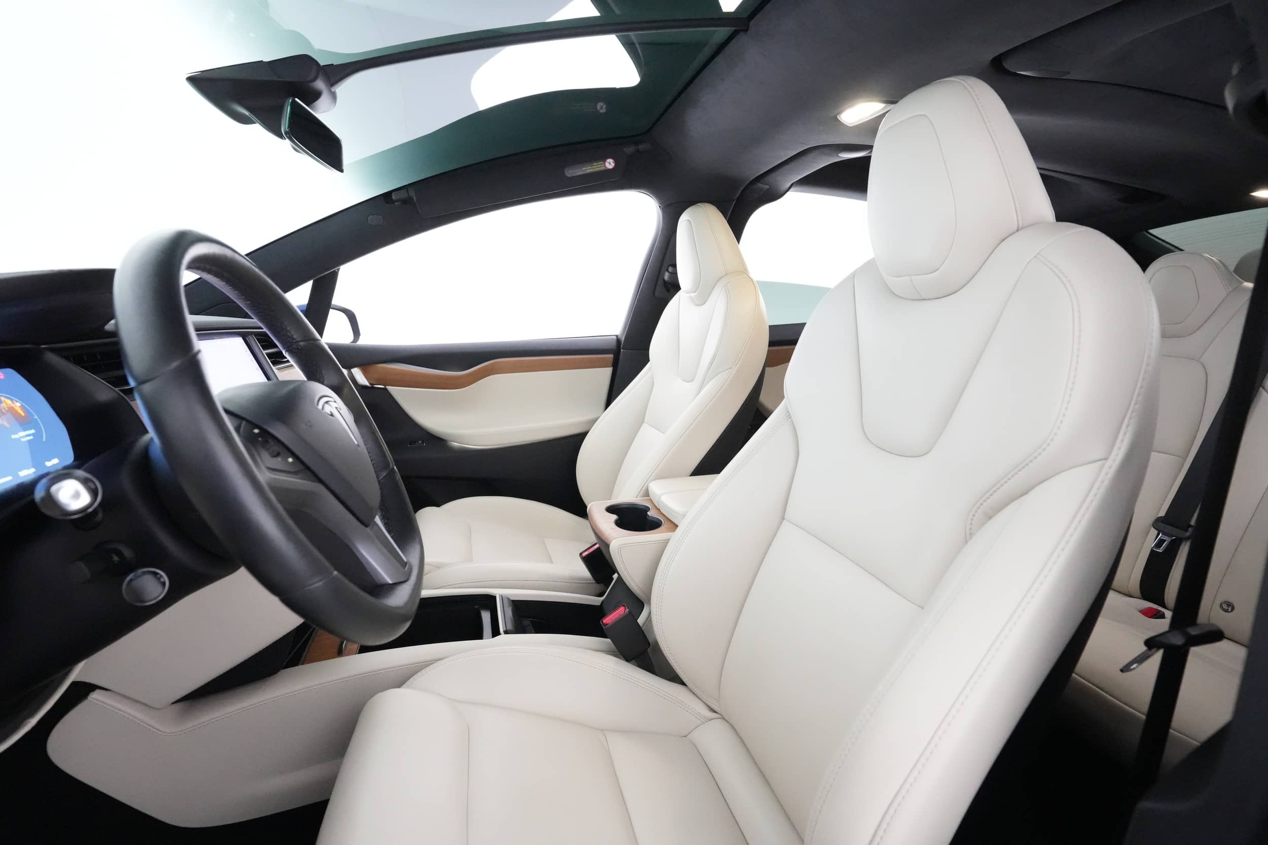 EverCars Co. vehicle image 3 for Tesla Model X -  Long Range Plus on EverCars Co.