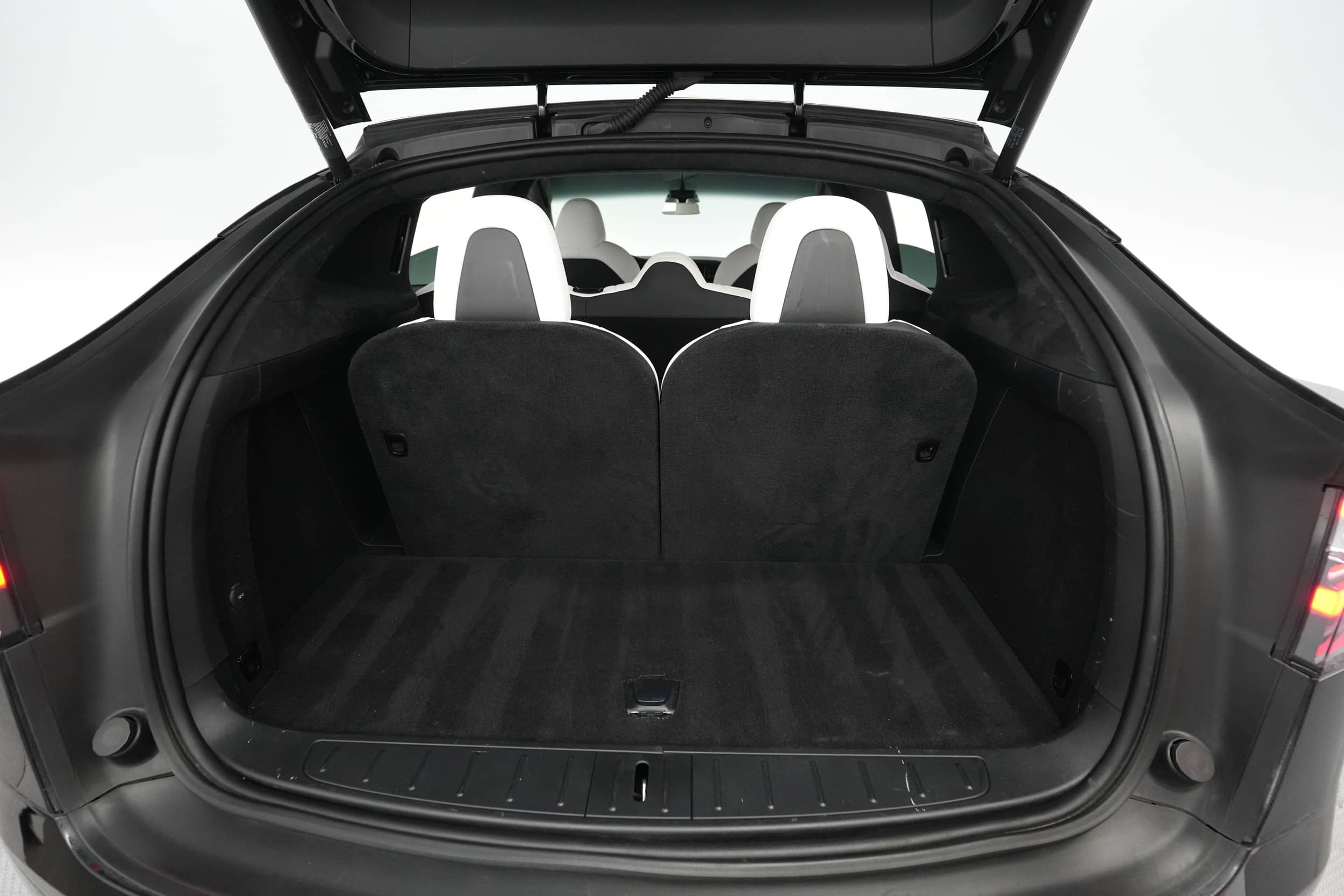 EverCars Co. vehicle image 6 for Tesla Model X -  Long Range on EverCars Co.