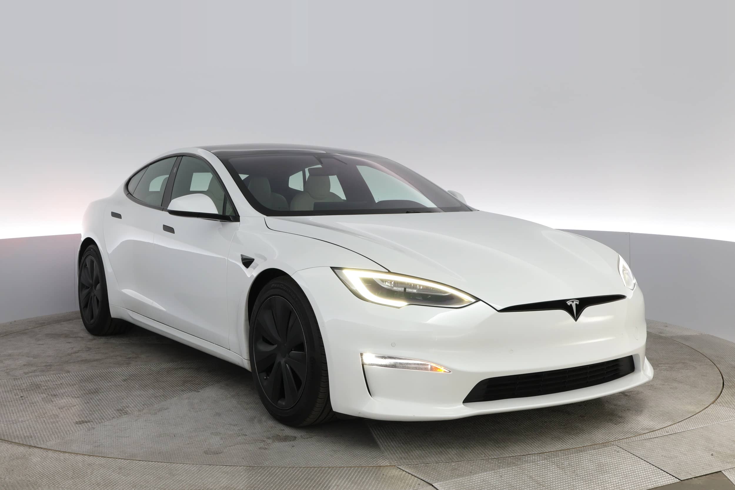 EverCars Co. vehicle image 13 for Tesla Model S -  Base on EverCars Co.