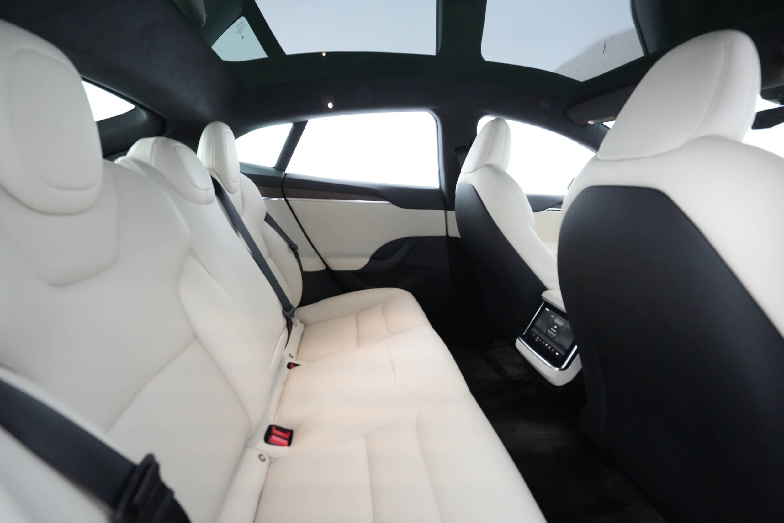 EverCars Co. vehicle image 4 for Tesla Model S -  Base on EverCars Co.