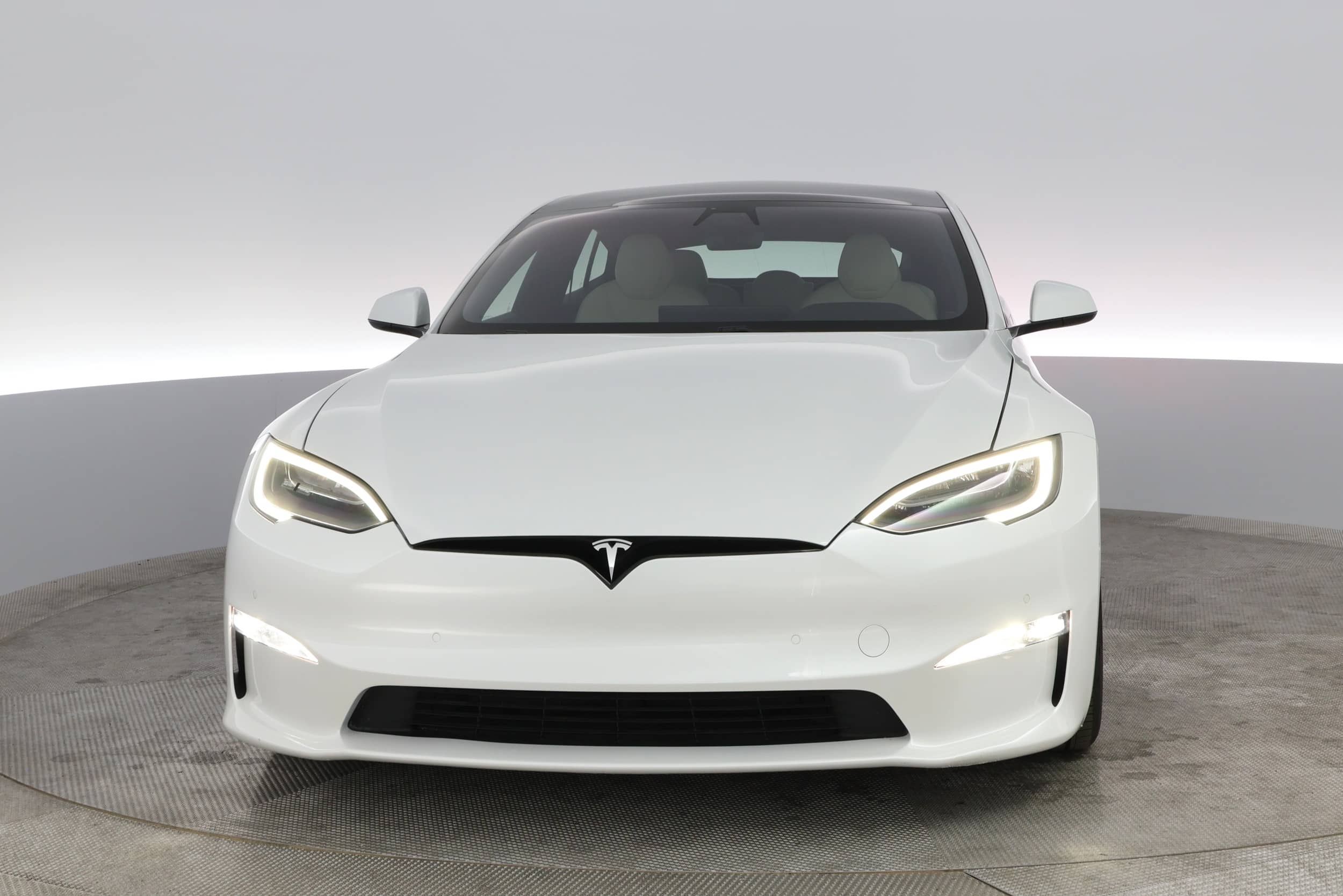EverCars Co. vehicle image 12 for Tesla Model S -  Base on EverCars Co.